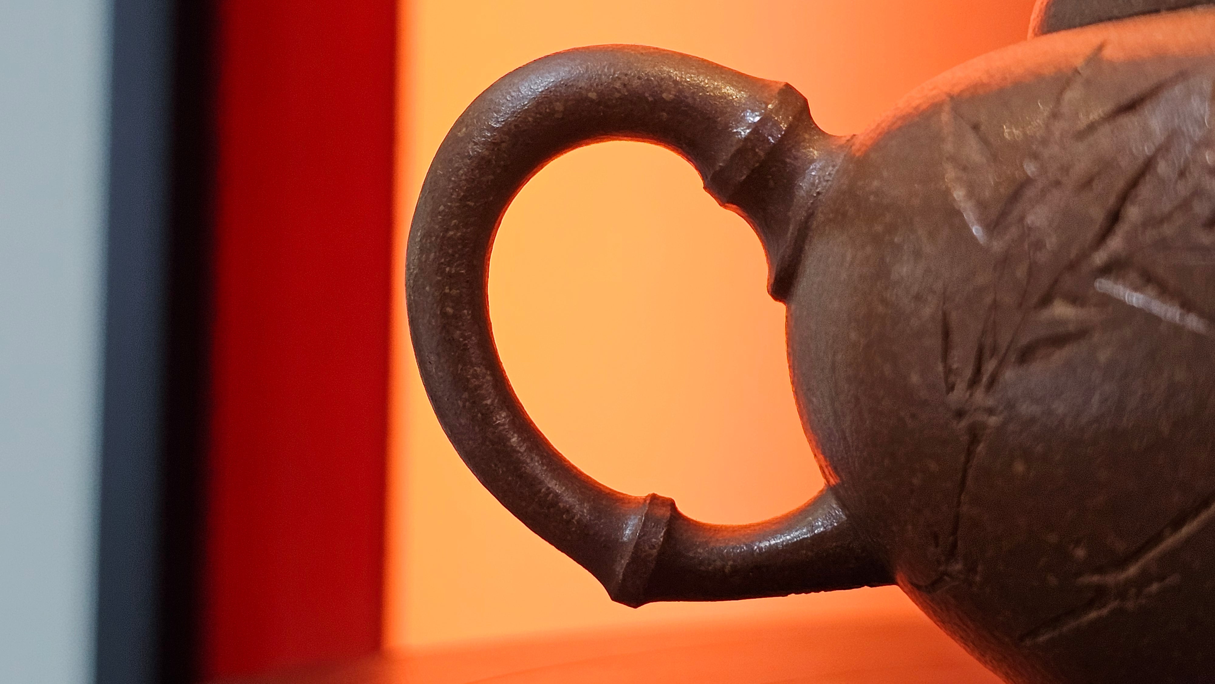 《一叶知秋》Yi Ye Zhi Qiu ~ "The Autumn Leaf", 168.2ml, Bao Shan Duan Ni 宝山段泥, by our Craftsman Zhang Huan 张欢, Bamboo and Calligraphy Engraving by Craftsman Yi Cheng 逸成  ~ Congratulations to Mr G.T.! 1418hrs 24th Oct 2025, Singapore🇸🇬!