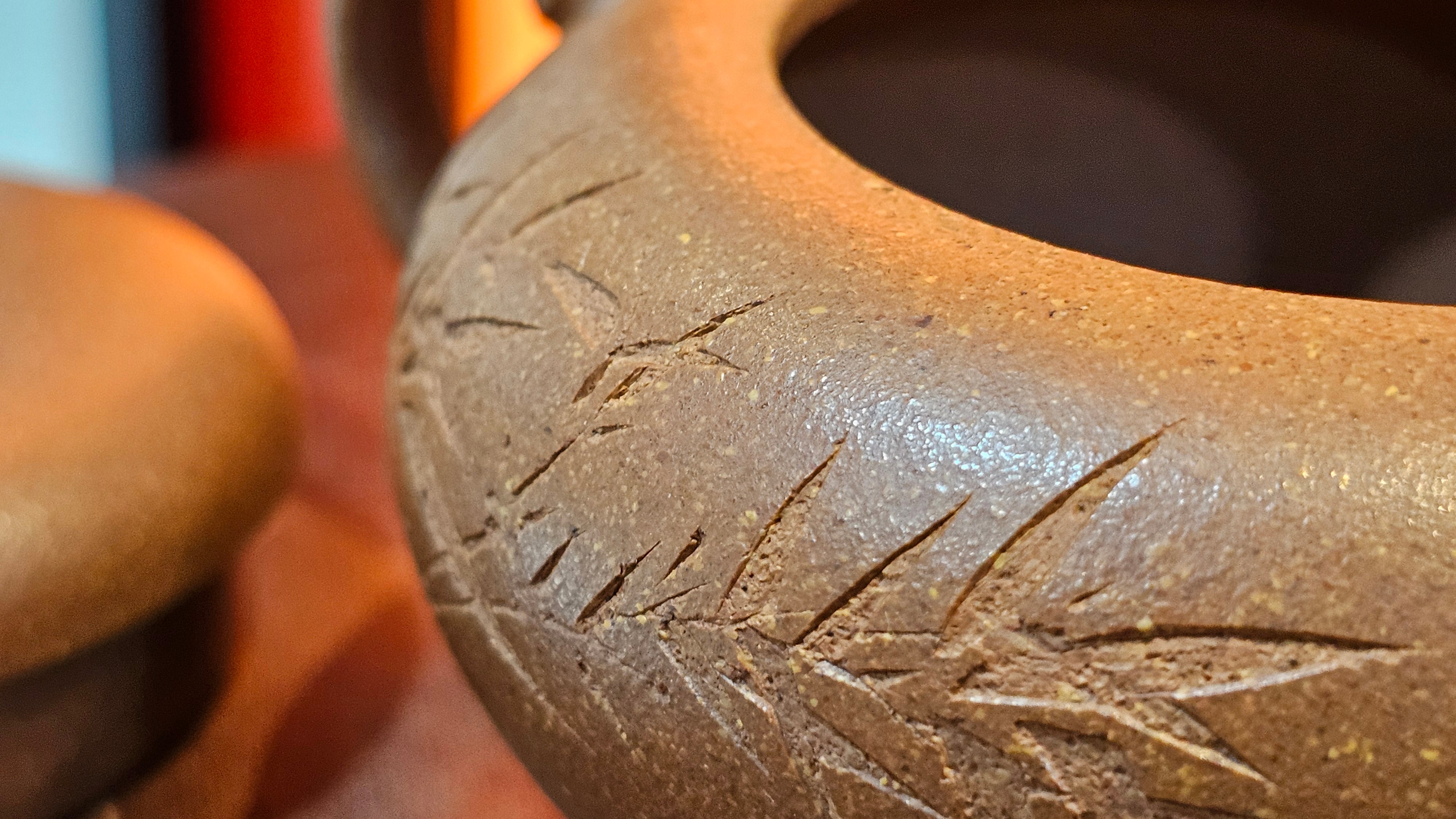 《一叶知秋》Yi Ye Zhi Qiu ~ "The Autumn Leaf", 168.2ml, Bao Shan Duan Ni 宝山段泥, by our Craftsman Zhang Huan 张欢, Bamboo and Calligraphy Engraving by Craftsman Yi Cheng 逸成  ~ Congratulations to Mr G.T.! 1418hrs 24th Oct 2025, Singapore🇸🇬!