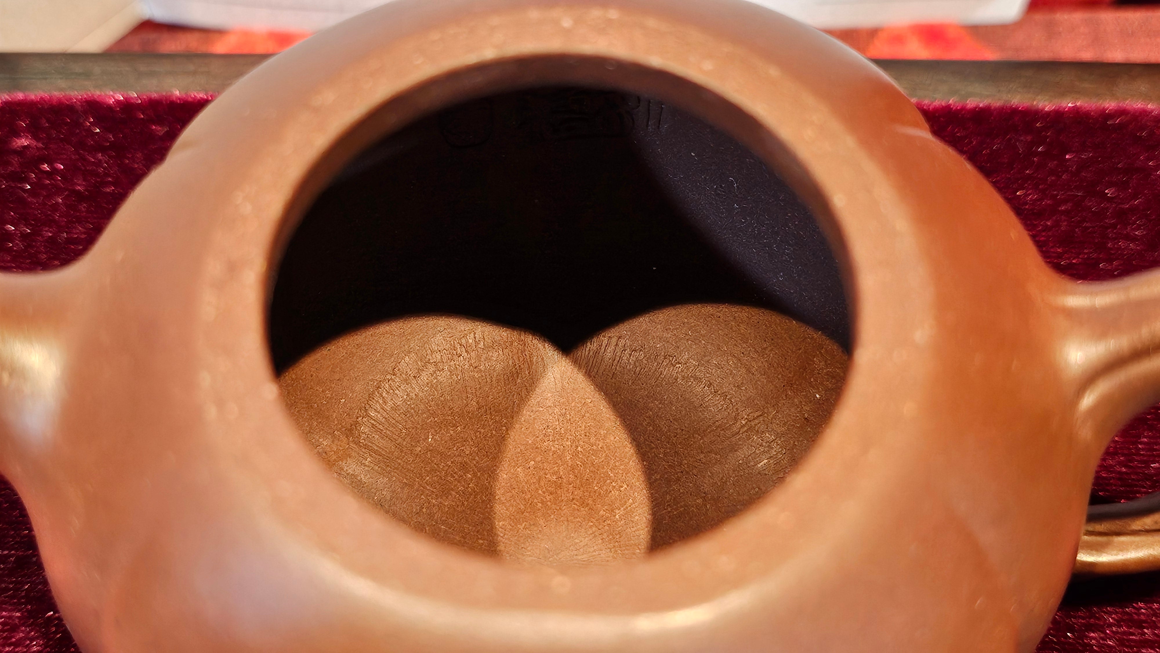 《茄瓜》"Qie Gua", 200.3ml, Di Cao Qing Zi Ni 底槽青紫泥 ~ Crafted by L3A Consummate Master Artist Li Yan Ru 李艳如 ~!Congratulations to Ms M.L., 1433hrs 25th Oct 2025, Phoenix! AZ!