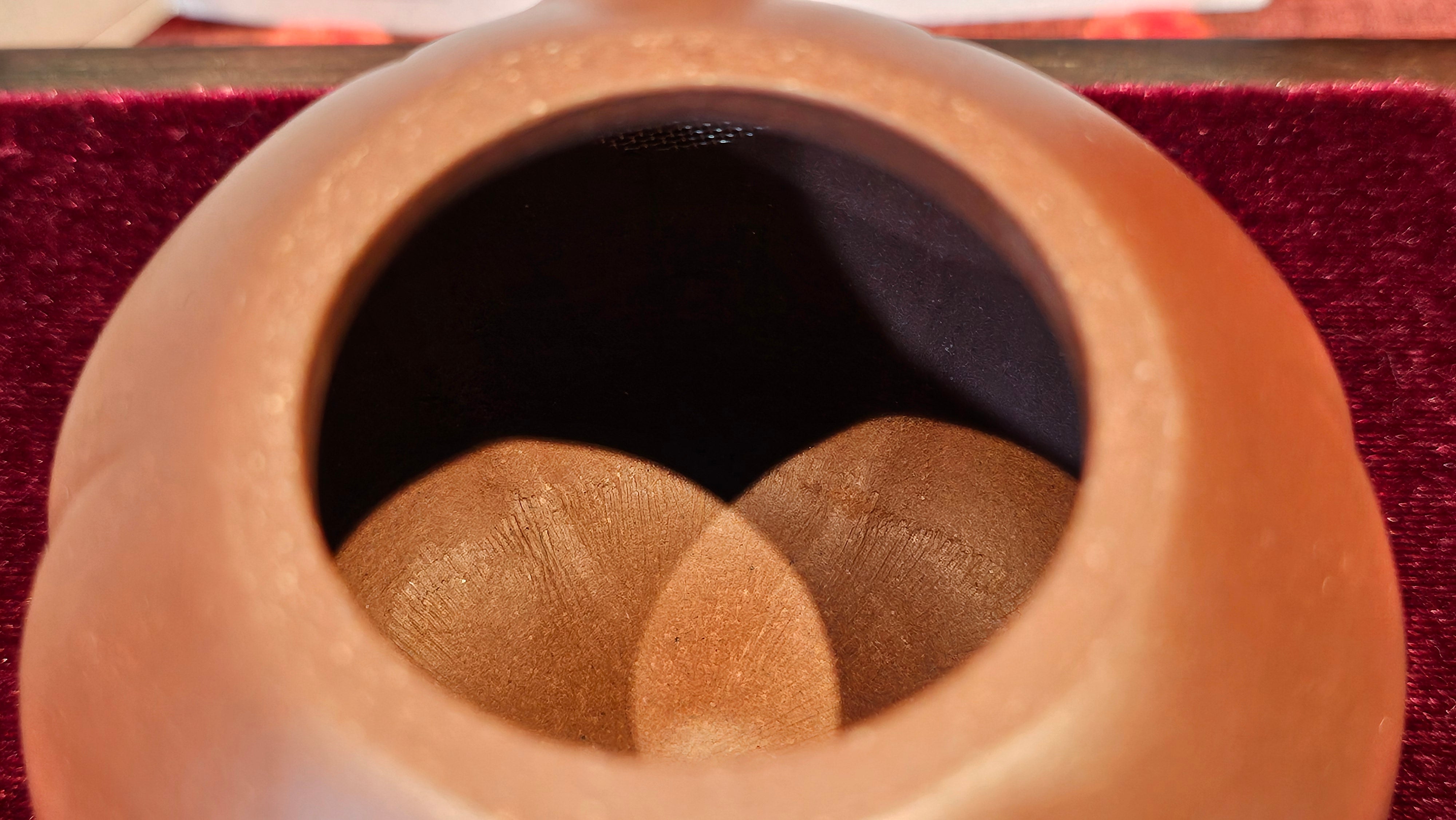 《茄瓜》"Qie Gua", 200.3ml, Di Cao Qing Zi Ni 底槽青紫泥 ~ Crafted by L3A Consummate Master Artist Li Yan Ru 李艳如 ~!Congratulations to Ms M.L., 1433hrs 25th Oct 2025, Phoenix! AZ!