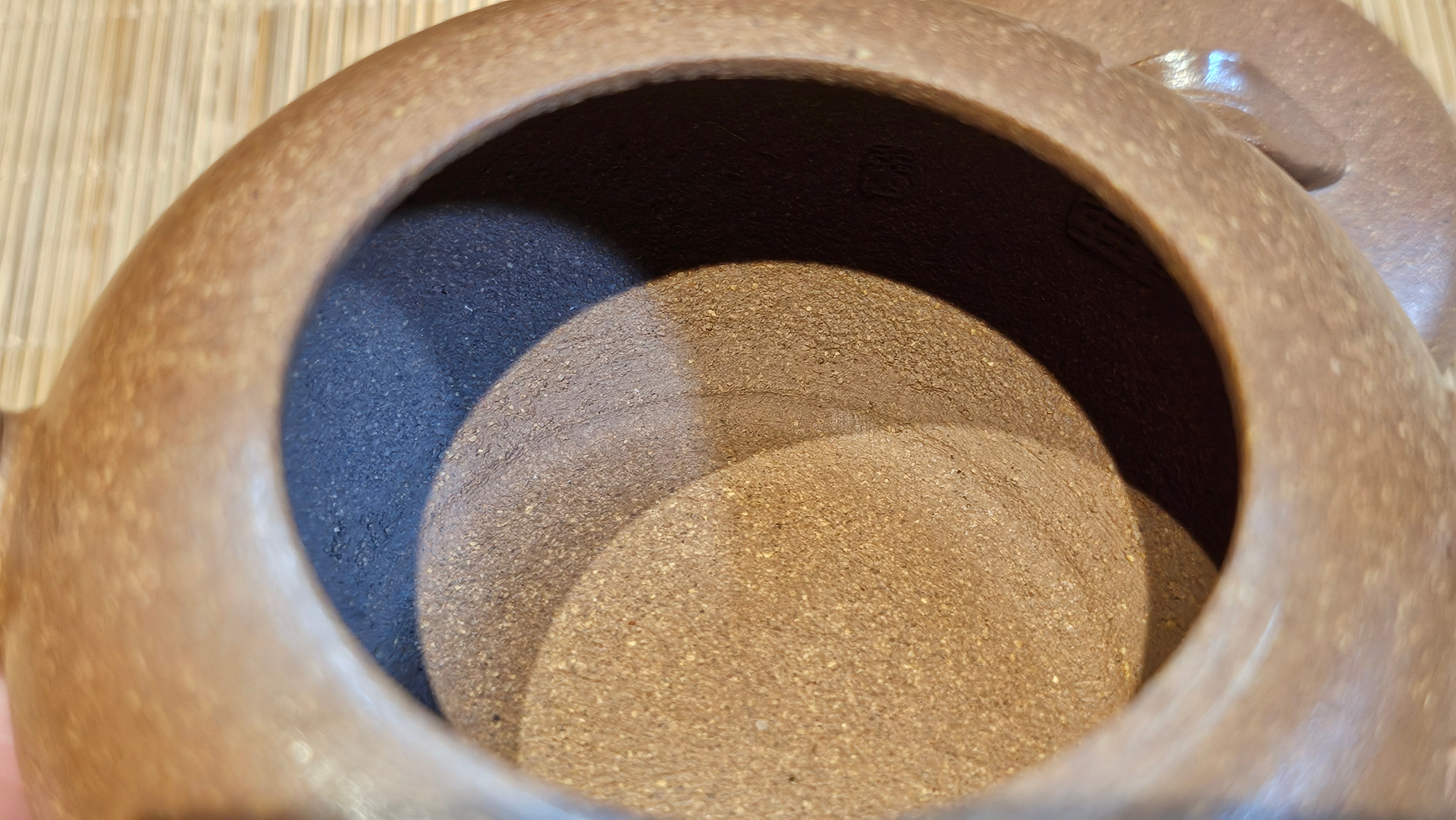 《一叶知秋》Yi Ye Zhi Qiu ~ "The Autumn Leaf", 168.2ml, Bao Shan Duan Ni 宝山段泥, by our Craftsman Zhang Huan 张欢, Bamboo and Calligraphy Engraving by Craftsman Yi Cheng 逸成  ~ Congratulations to Mr G.T.! 1418hrs 24th Oct 2025, Singapore🇸🇬!