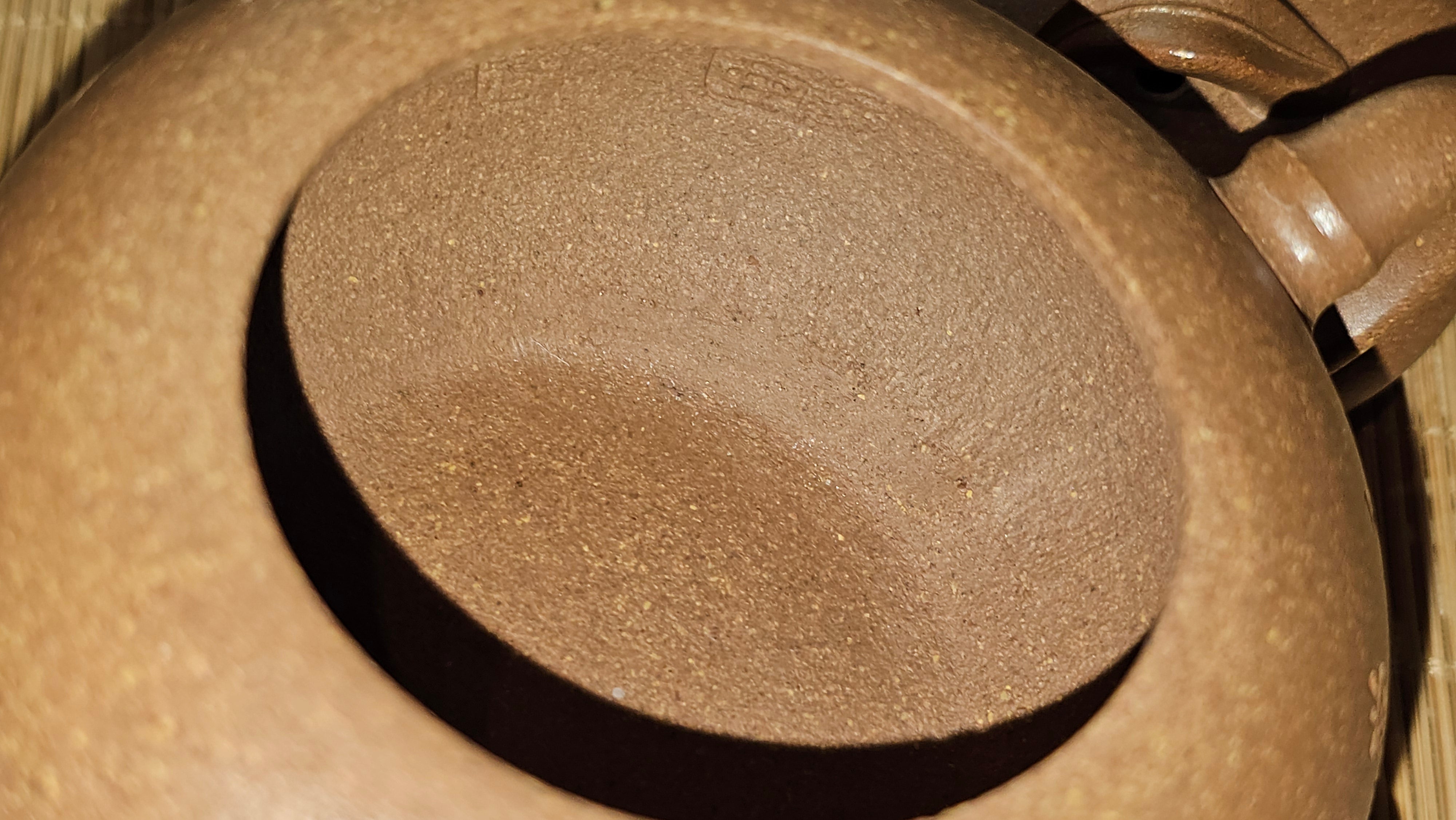 《一叶知秋》Yi Ye Zhi Qiu ~ "The Autumn Leaf", 168.2ml, Bao Shan Duan Ni 宝山段泥, by our Craftsman Zhang Huan 张欢, Bamboo and Calligraphy Engraving by Craftsman Yi Cheng 逸成  ~ Congratulations to Mr G.T.! 1418hrs 24th Oct 2025, Singapore🇸🇬!