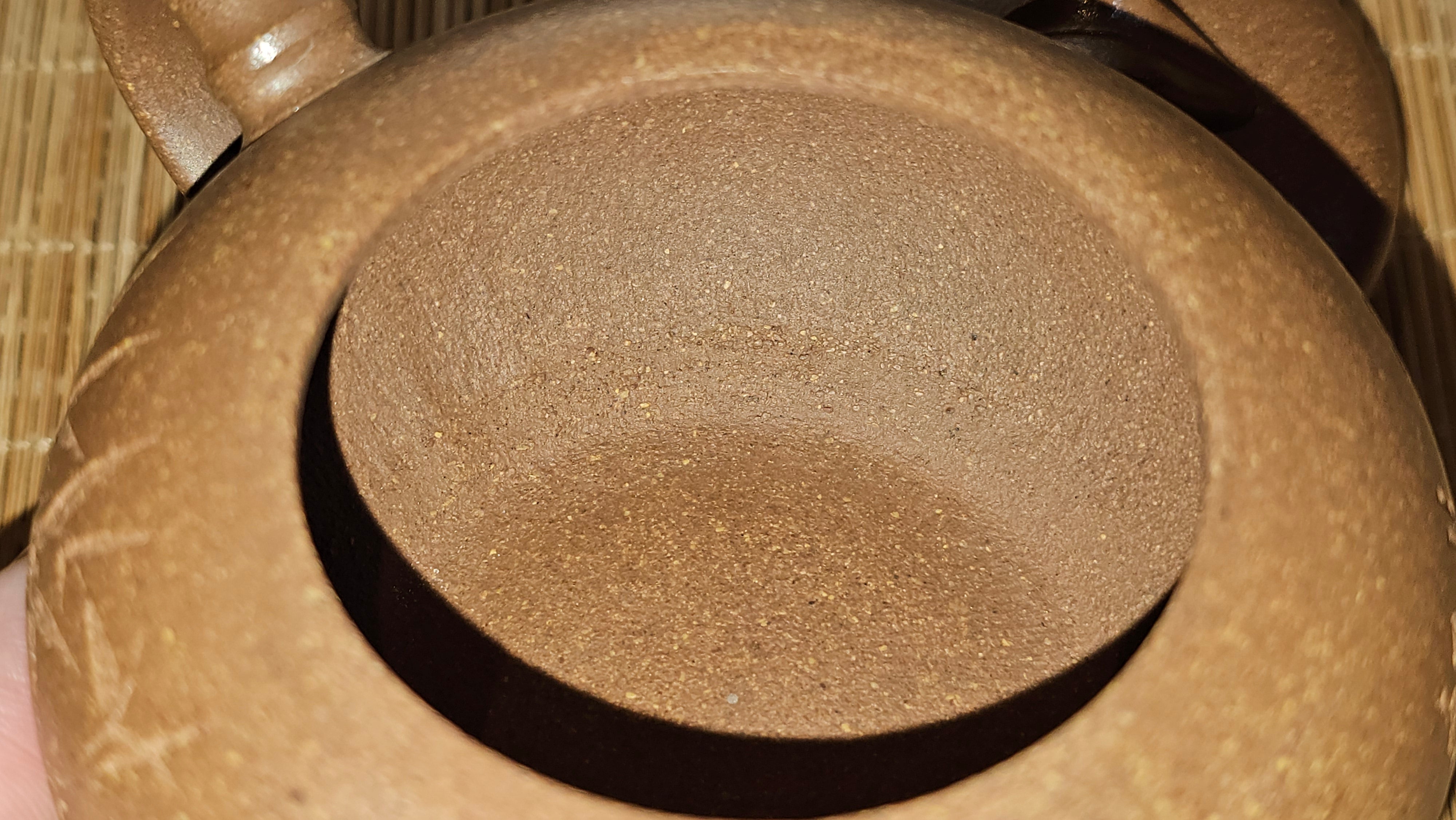 《一叶知秋》Yi Ye Zhi Qiu ~ "The Autumn Leaf", 168.2ml, Bao Shan Duan Ni 宝山段泥, by our Craftsman Zhang Huan 张欢, Bamboo and Calligraphy Engraving by Craftsman Yi Cheng 逸成  ~ Congratulations to Mr G.T.! 1418hrs 24th Oct 2025, Singapore🇸🇬!