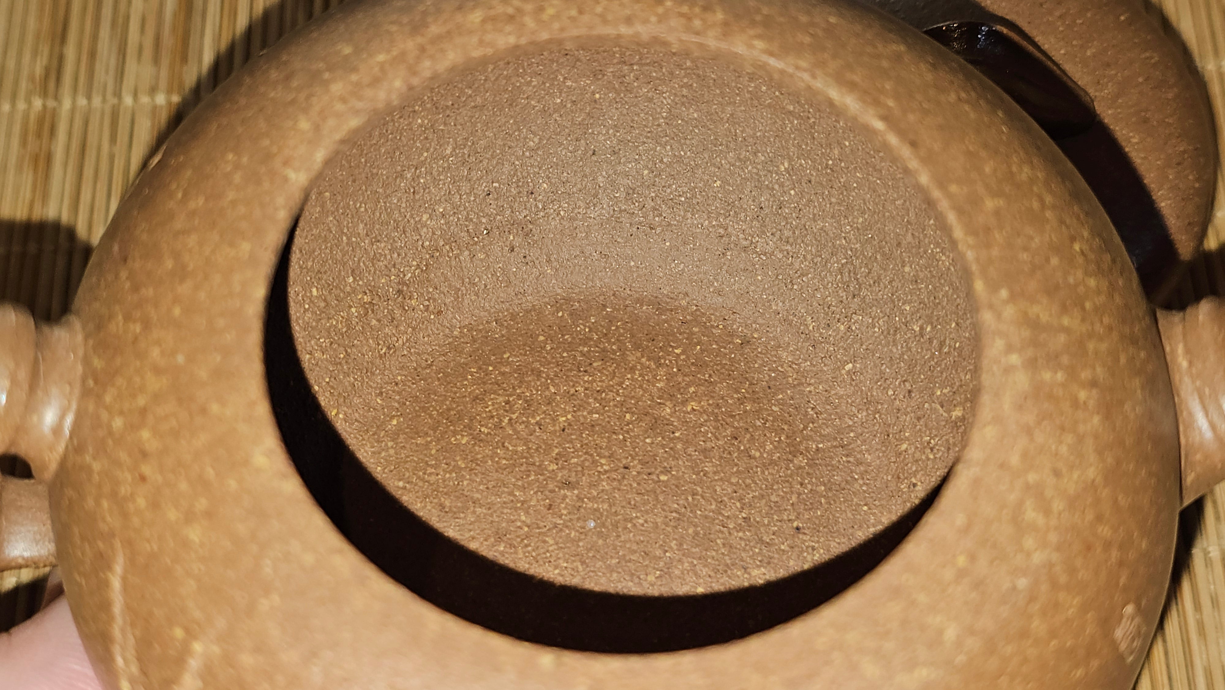 《一叶知秋》Yi Ye Zhi Qiu ~ "The Autumn Leaf", 168.2ml, Bao Shan Duan Ni 宝山段泥, by our Craftsman Zhang Huan 张欢, Bamboo and Calligraphy Engraving by Craftsman Yi Cheng 逸成  ~ Congratulations to Mr G.T.! 1418hrs 24th Oct 2025, Singapore🇸🇬!