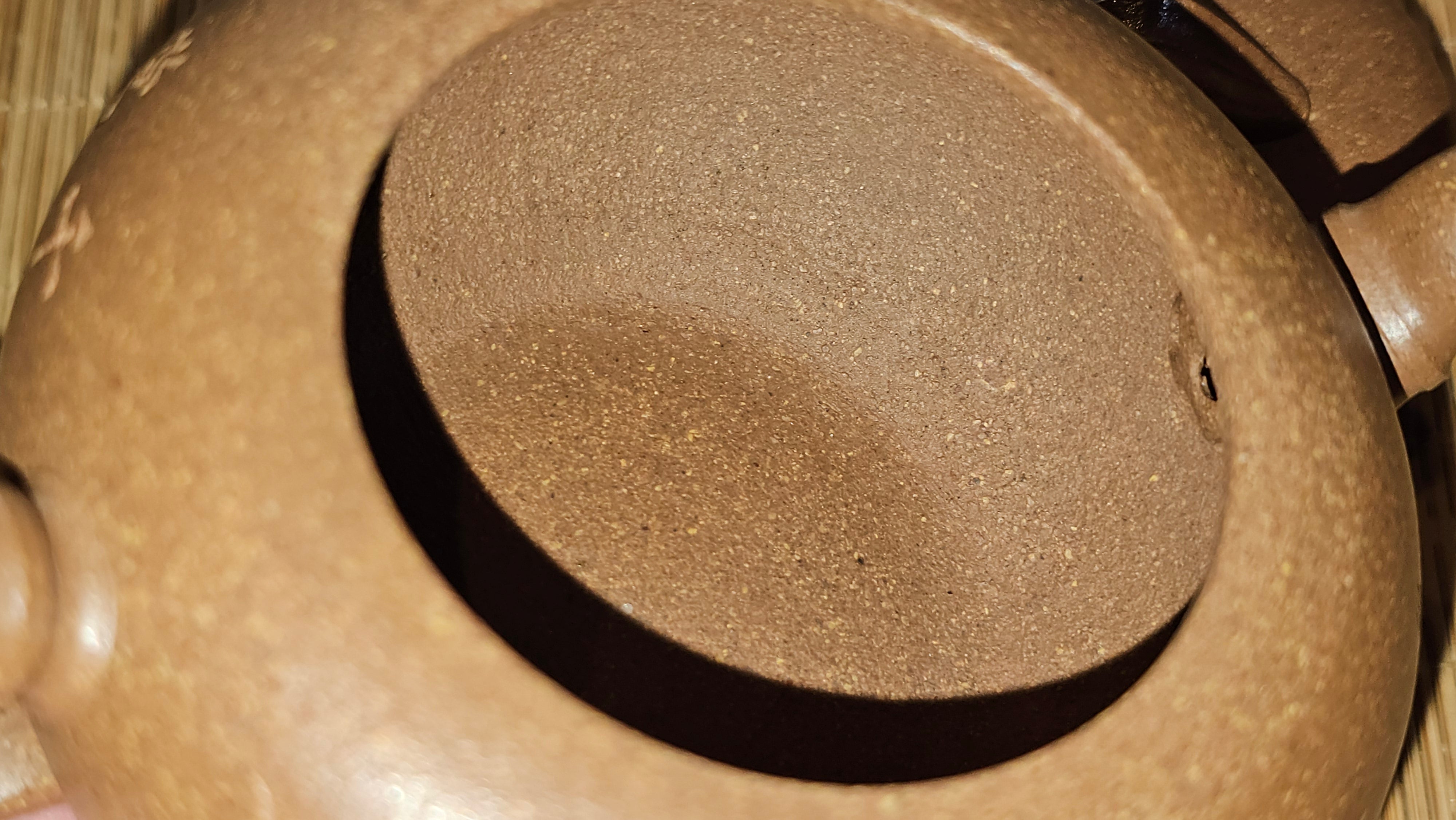 《一叶知秋》Yi Ye Zhi Qiu ~ "The Autumn Leaf", 168.2ml, Bao Shan Duan Ni 宝山段泥, by our Craftsman Zhang Huan 张欢, Bamboo and Calligraphy Engraving by Craftsman Yi Cheng 逸成  ~ Congratulations to Mr G.T.! 1418hrs 24th Oct 2025, Singapore🇸🇬!