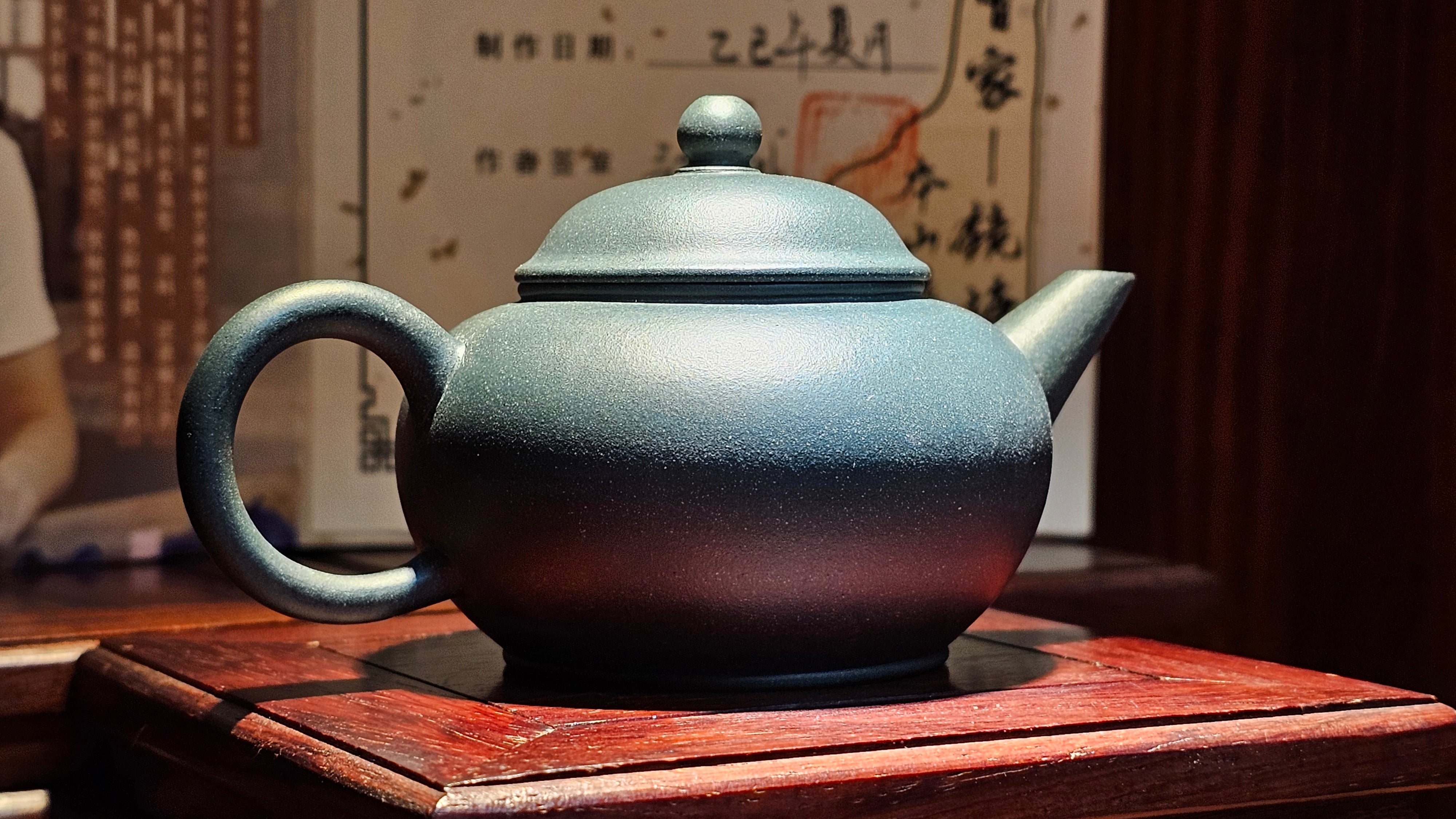 《薄胎水平》"Thin-Walled Construct ~ Shui Ping", 98.5ml!, by L4 Assoc Master Artist Zhang Ke, Using Our Cao Family's Cherished Min Guo Lü Ni, Endorsed by Premier Master Cao An Xiang. 4th Frame: FLOATING illustration VIDEO!~Congrats to Mr W.W.!