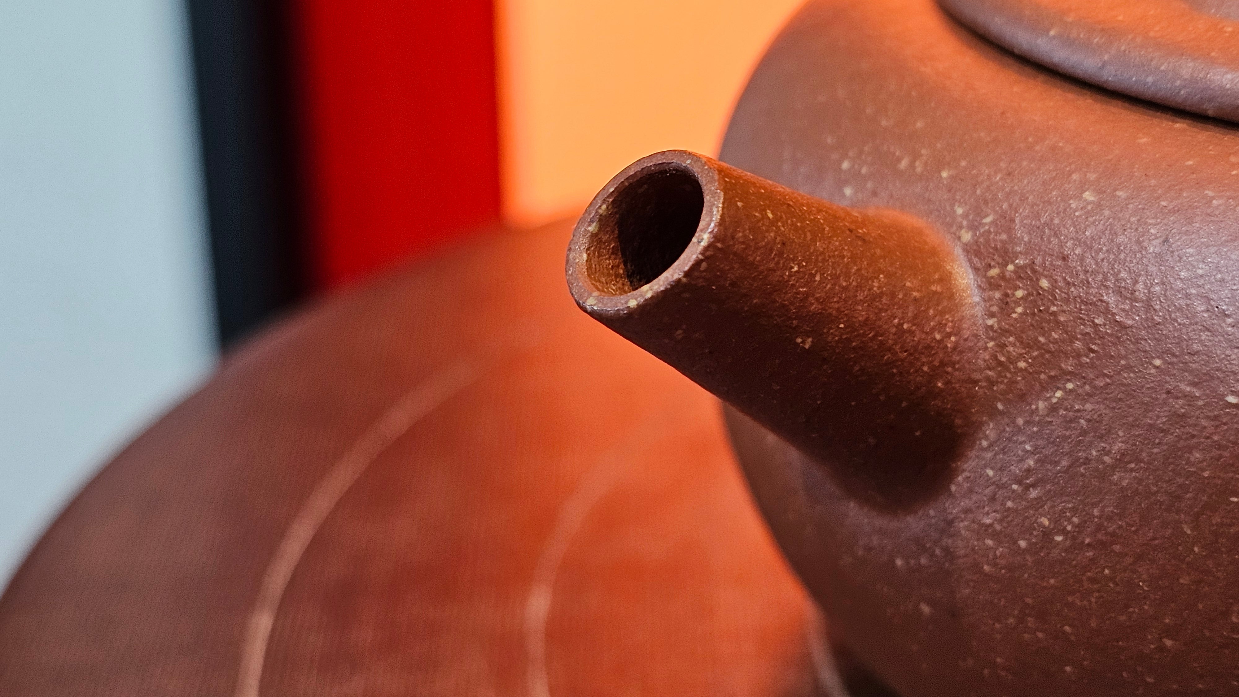 Lian Pu《莲蒲》, 162.8ml, Hong Jiang Po Ni 红降坡泥, by Craftsman Yang Pin Ting 杨聘婷 ~!Congratulations to Ms J.F.! 2007hrs 16th Nov 2025, New York, NY!