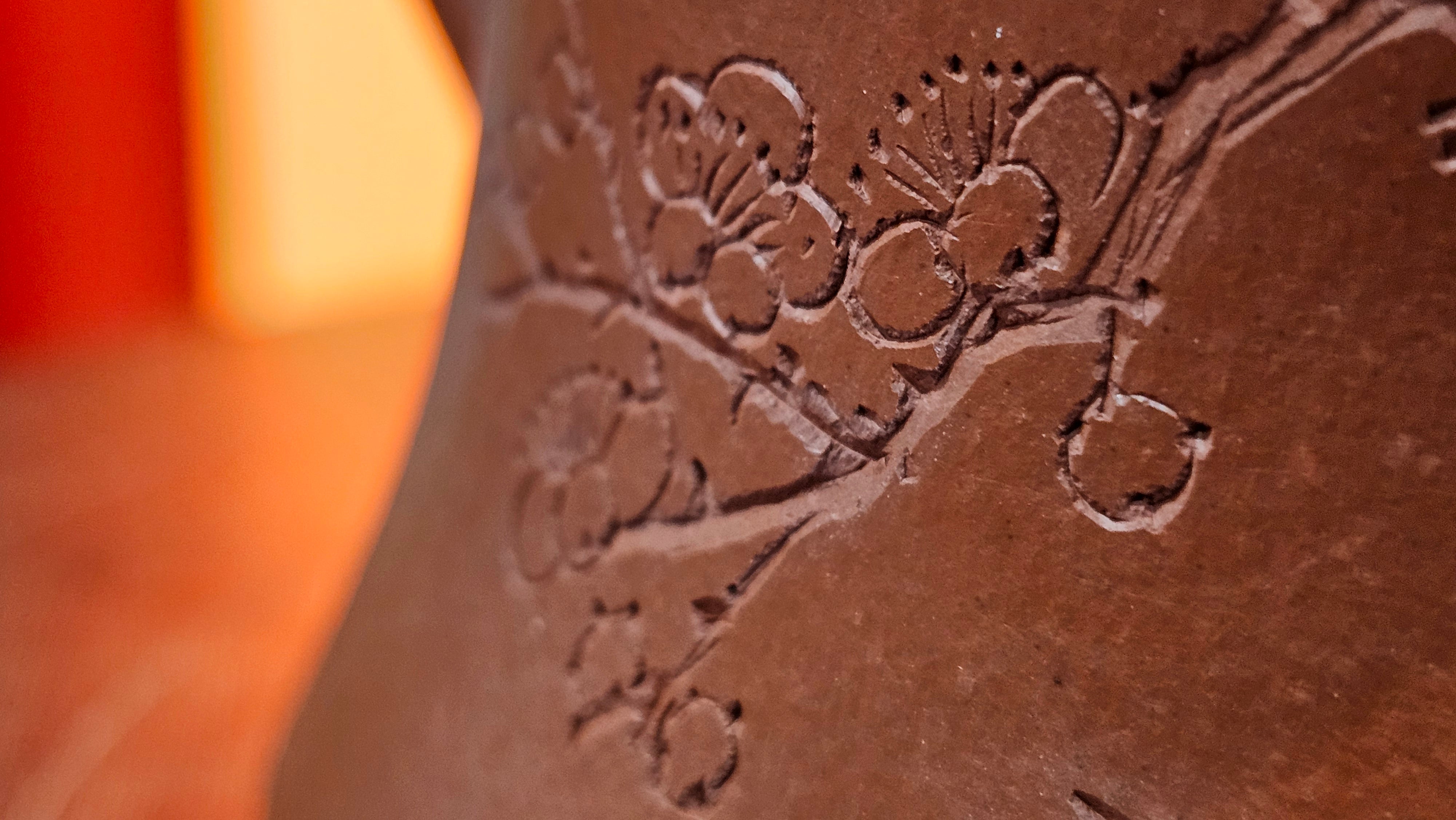 Yun Zhu 云柱 "Pillar of the Heavens", 130.1ml, Xiao Mei Yao Zhu Ni, by Craftsman Wang Hui 王慧 ~ "梅开五福" and Plum Blossoms Engraving by Craftsman Yi De Shu 一德书 ~ Congratulations to Mr L.Q.! 1839hrs 31st Oct 2025, Pender Island! Canada🇨🇦!