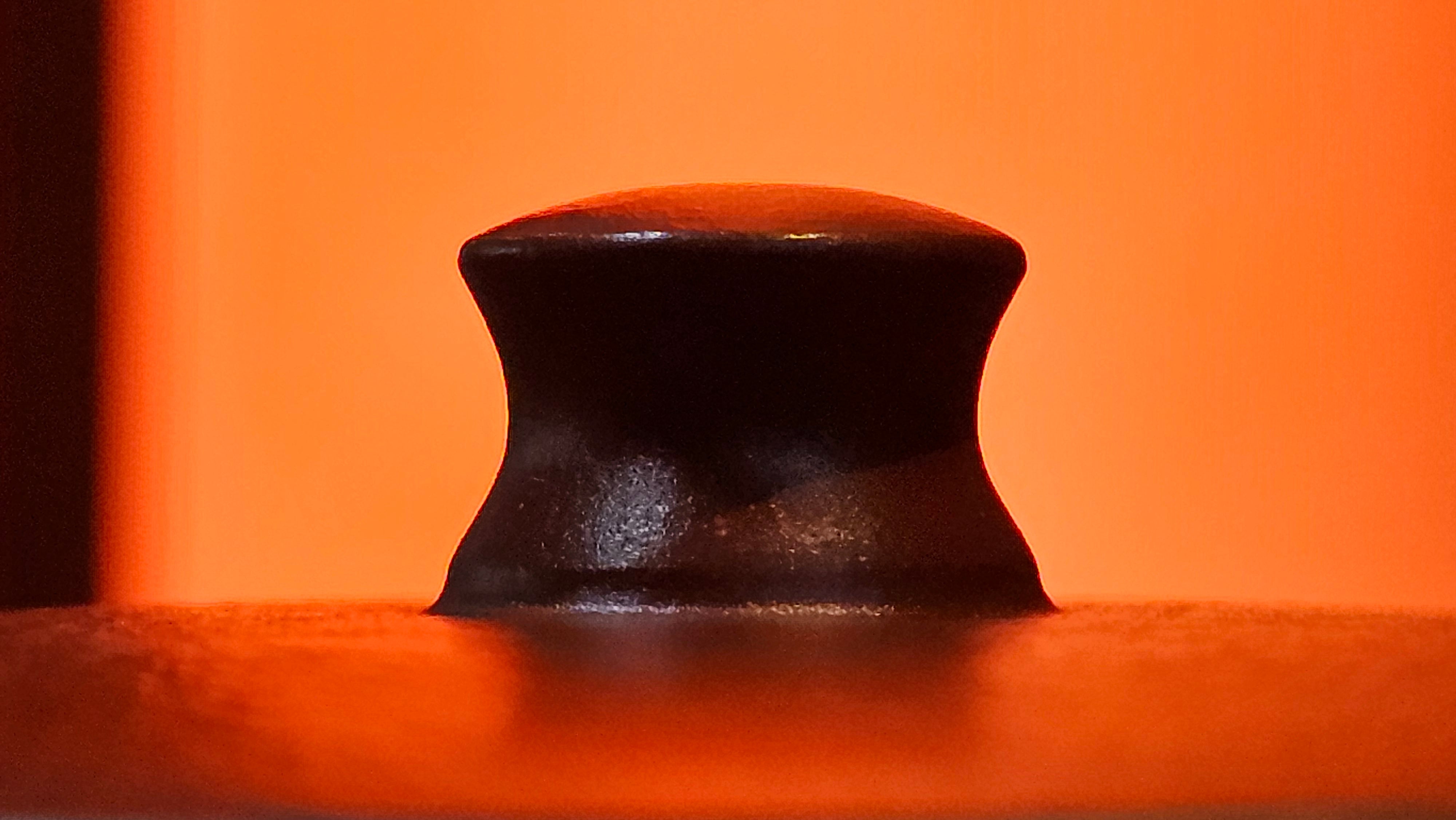 Yun Zhu 云柱 "Pillar of the Heavens", 130.1ml, Xiao Mei Yao Zhu Ni, by Craftsman Wang Hui 王慧 ~ "梅开五福" and Plum Blossoms Engraving by Craftsman Yi De Shu 一德书 ~ Congratulations to Mr L.Q.! 1839hrs 31st Oct 2025, Pender Island! Canada🇨🇦!