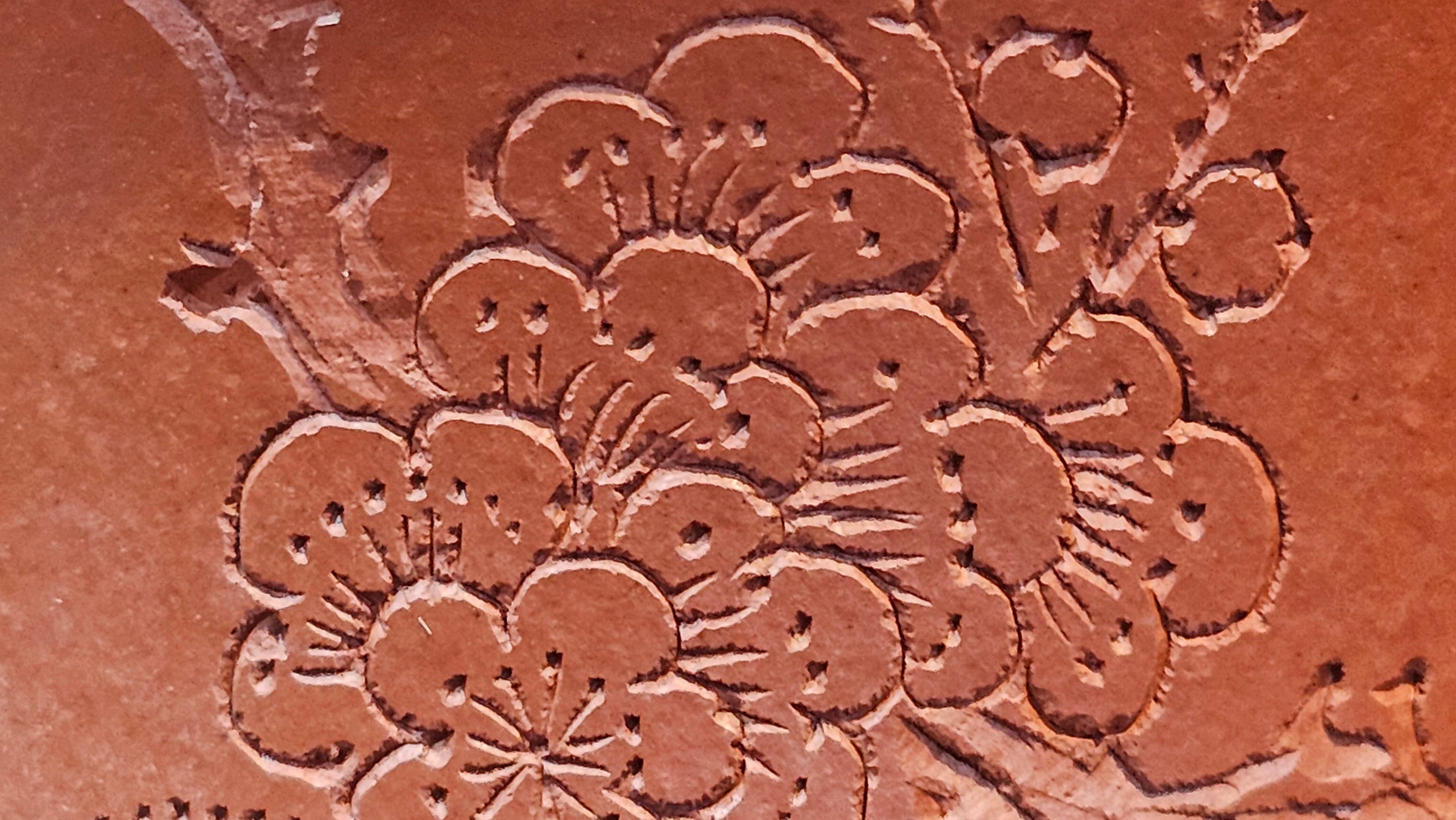 Yun Zhu 云柱 "Pillar of the Heavens", 130.1ml, Xiao Mei Yao Zhu Ni, by Craftsman Wang Hui 王慧 ~ "梅开五福" and Plum Blossoms Engraving by Craftsman Yi De Shu 一德书 ~ Congratulations to Mr L.Q.! 1839hrs 31st Oct 2025, Pender Island! Canada🇨🇦!