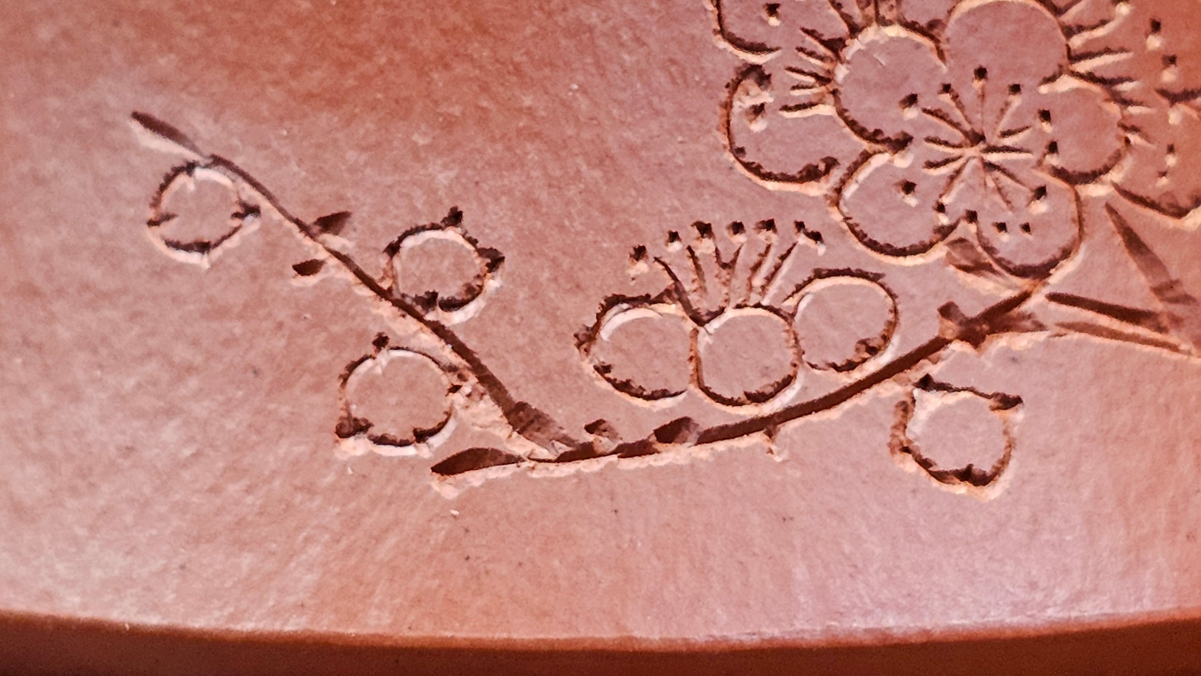 Yun Zhu 云柱 "Pillar of the Heavens", 130.1ml, Xiao Mei Yao Zhu Ni, by Craftsman Wang Hui 王慧 ~ "梅开五福" and Plum Blossoms Engraving by Craftsman Yi De Shu 一德书 ~ Congratulations to Mr L.Q.! 1839hrs 31st Oct 2025, Pender Island! Canada🇨🇦!