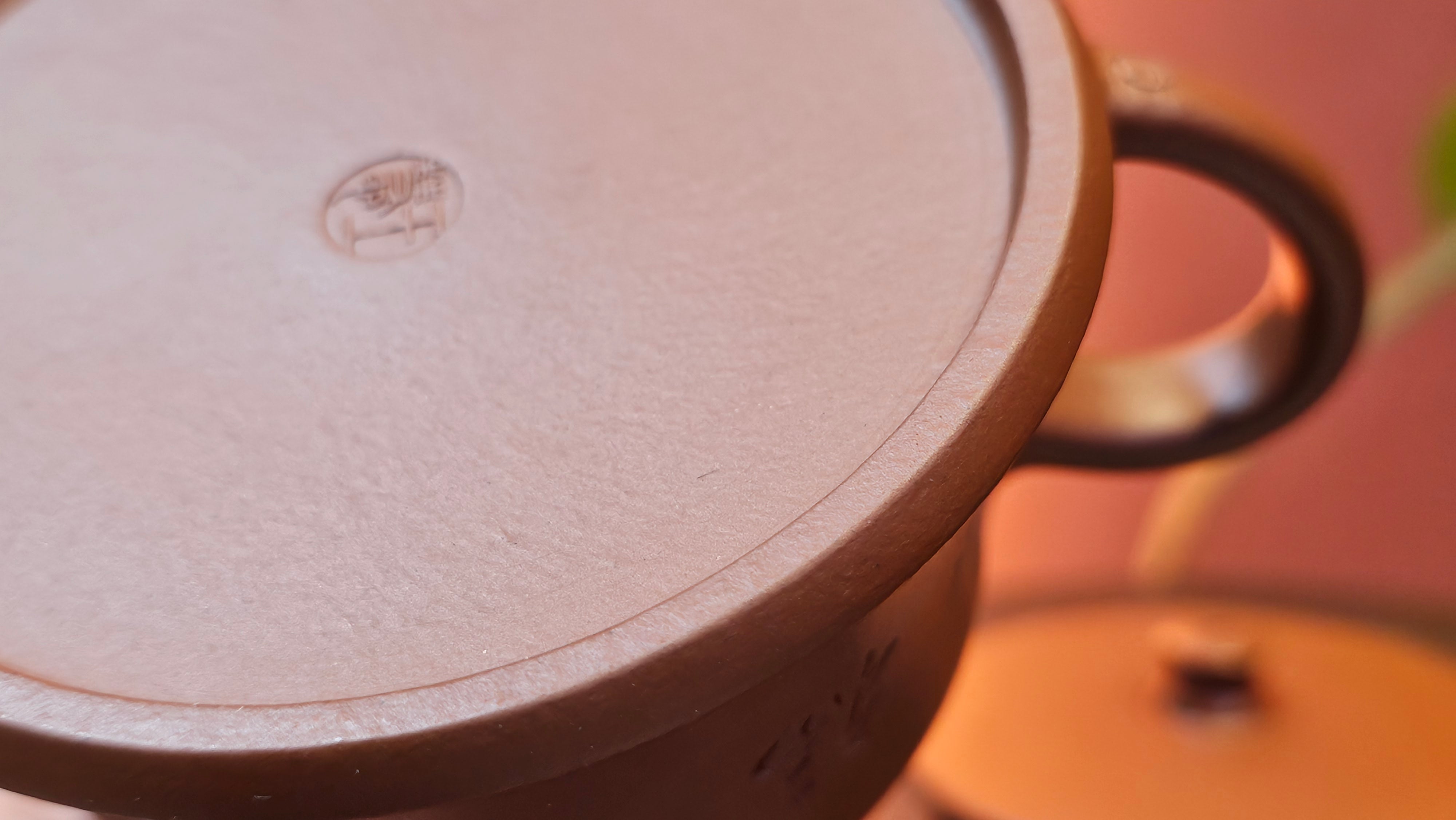 Yun Zhu 云柱 "Pillar of the Heavens", 130.1ml, Xiao Mei Yao Zhu Ni, by Craftsman Wang Hui 王慧 ~ "梅开五福" and Plum Blossoms Engraving by Craftsman Yi De Shu 一德书 ~ Congratulations to Mr L.Q.! 1839hrs 31st Oct 2025, Pender Island! Canada🇨🇦!