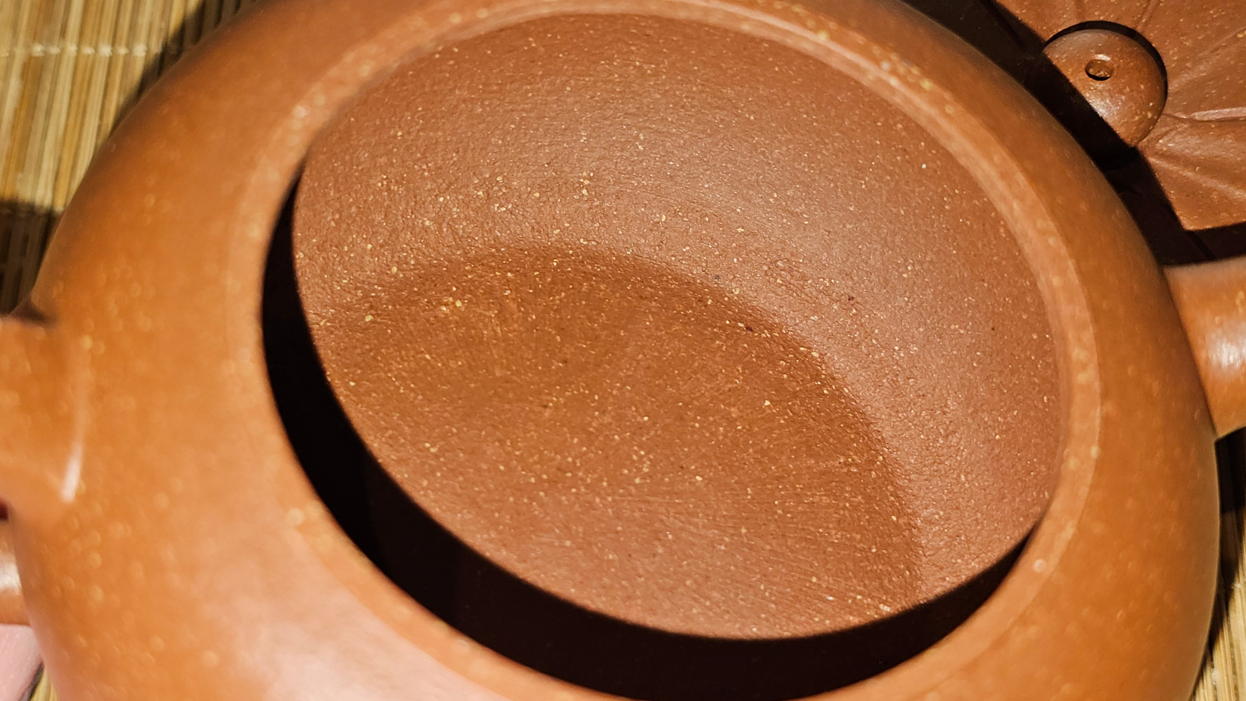 Lian Pu《莲蒲》, 162.8ml, Hong Jiang Po Ni 红降坡泥, by Craftsman Yang Pin Ting 杨聘婷 ~!Congratulations to Ms J.F.! 2007hrs 16th Nov 2025, New York, NY!