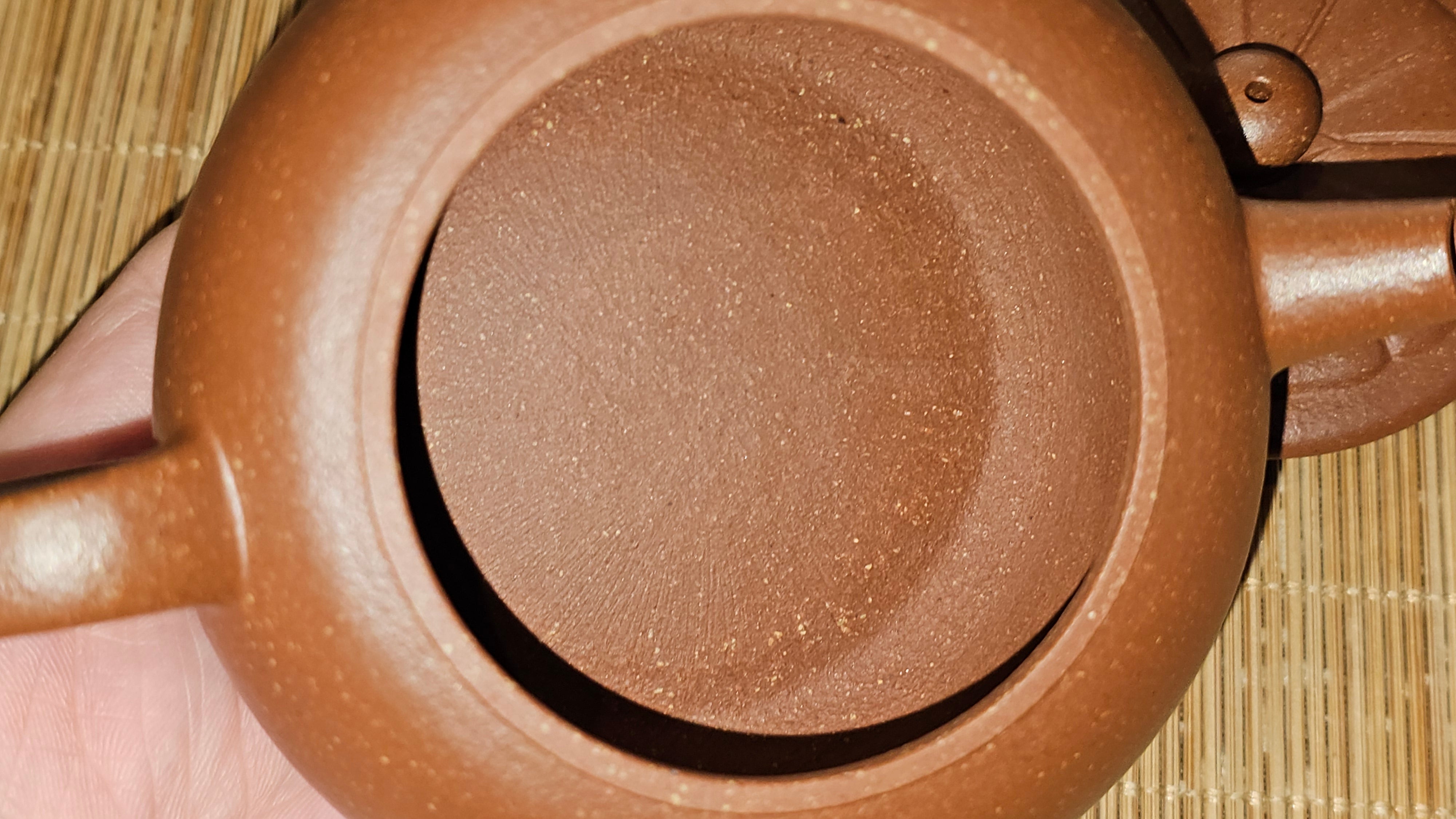 Lian Pu《莲蒲》, 162.8ml, Hong Jiang Po Ni 红降坡泥, by Craftsman Yang Pin Ting 杨聘婷 ~!Congratulations to Ms J.F.! 2007hrs 16th Nov 2025, New York, NY!