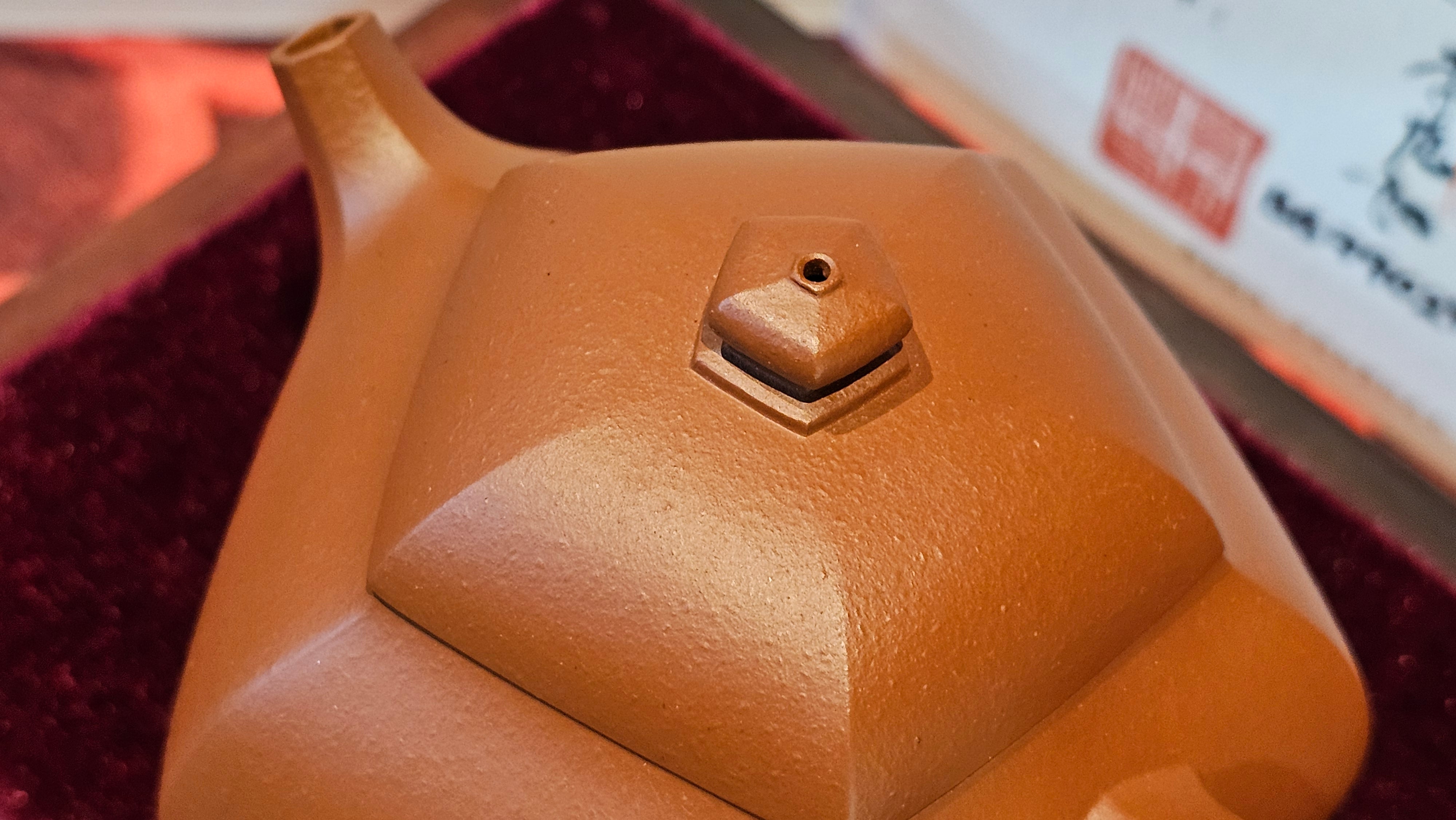 《五方文旦》"Wu Fang Wen Dan", of Xiao Mei Yao Zhu Ni 小煤窑朱泥, Fully-Handmade by L3A Consummate Master Artist Li Yan Ru 振兴技艺师兼工艺美术师, 李艳如 ~ Completed Bespoke Commissioned work for, CONGRATULATIONS: Mr T.Z.F.! Fitchburg! WI!