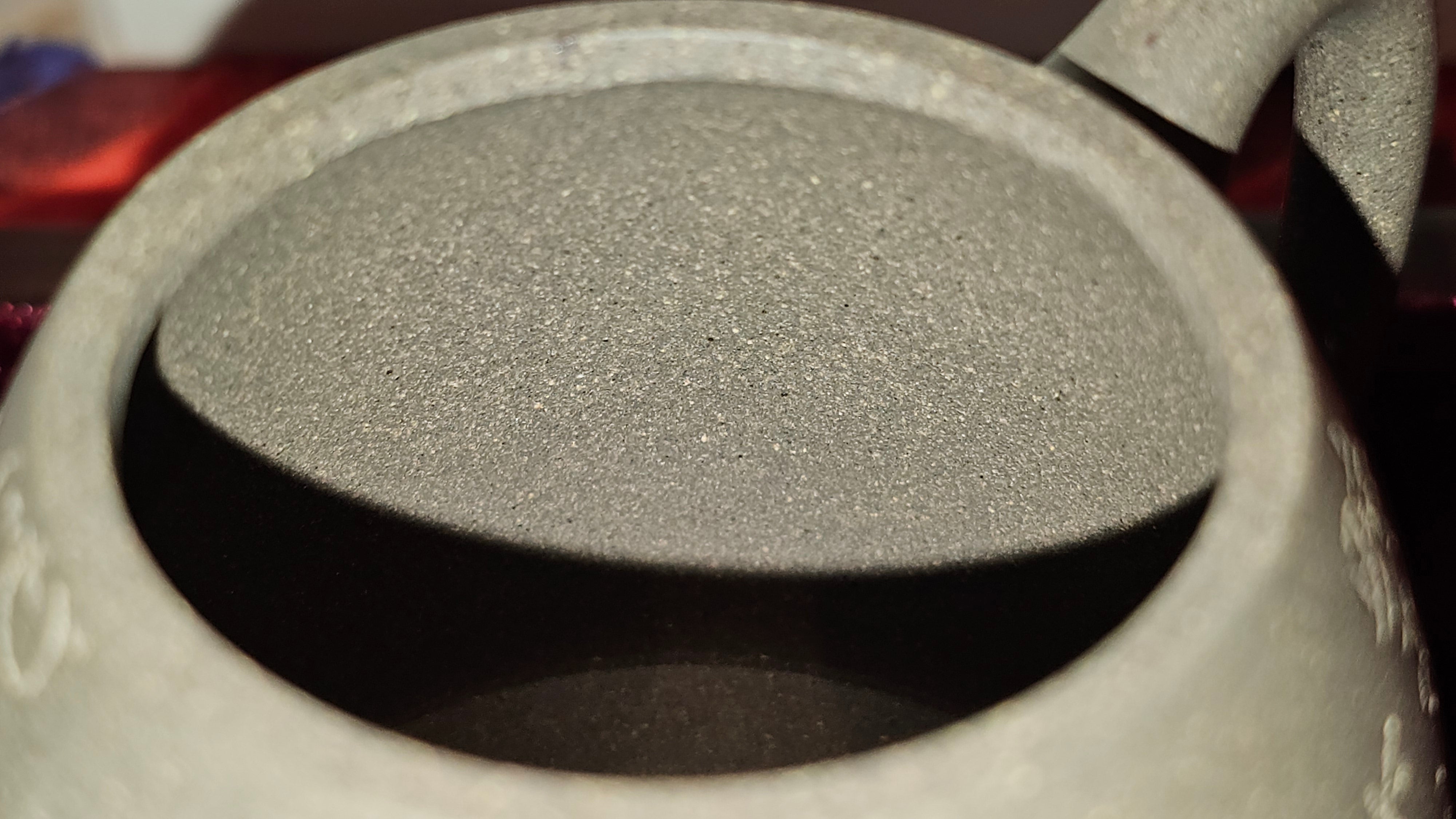 《秦权》"Qin Quan", 155.9ml, by L4 Assoc Master Artist Zhang Ke, Using Our Cao Family's Famous Qing Hui Duan Ni ~ Used and Endorsed by Premier Master Cao An Xiang 紫砂香炉一人曹安祥 ~ Congrats to Kungfu Master Mr J.G.! 1236hrs 31st Oct 2025, New Orleans, LA!