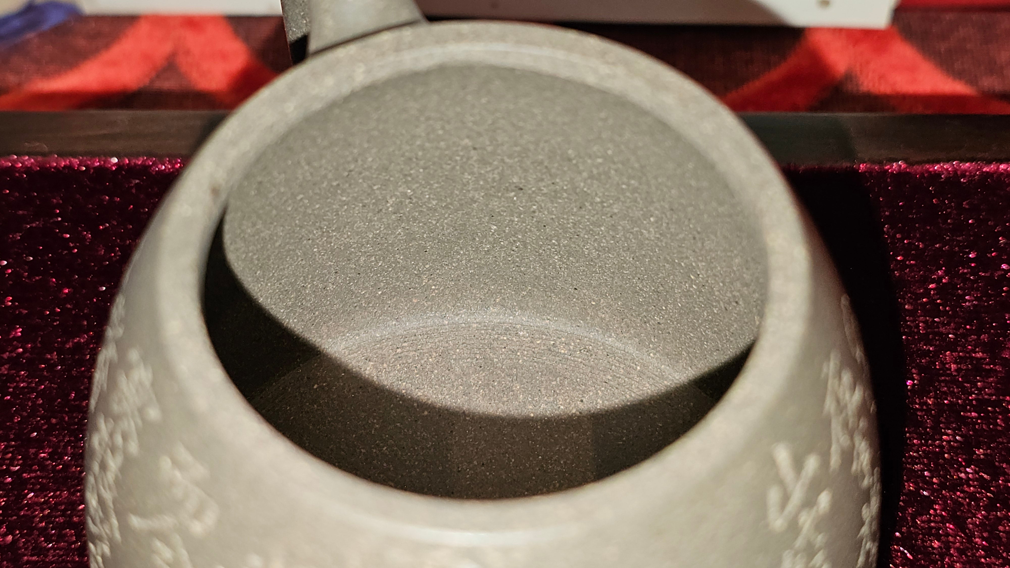 《秦权》"Qin Quan", 155.9ml, by L4 Assoc Master Artist Zhang Ke, Using Our Cao Family's Famous Qing Hui Duan Ni ~ Used and Endorsed by Premier Master Cao An Xiang 紫砂香炉一人曹安祥 ~ Congrats to Kungfu Master Mr J.G.! 1236hrs 31st Oct 2025, New Orleans, LA!