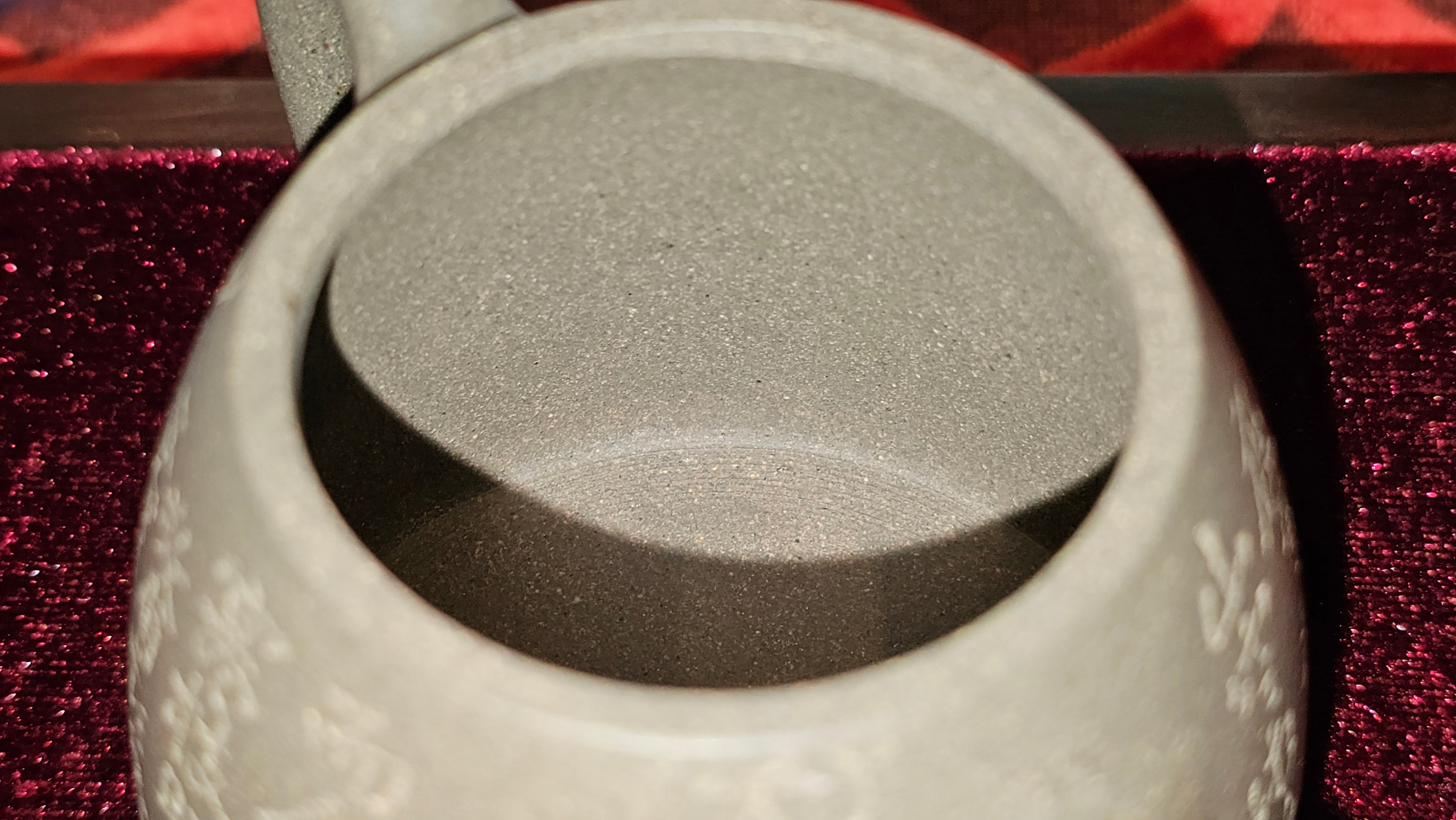 《秦权》"Qin Quan", 155.9ml, by L4 Assoc Master Artist Zhang Ke, Using Our Cao Family's Famous Qing Hui Duan Ni ~ Used and Endorsed by Premier Master Cao An Xiang 紫砂香炉一人曹安祥 ~ Congrats to Kungfu Master Mr J.G.! 1236hrs 31st Oct 2025, New Orleans, LA!