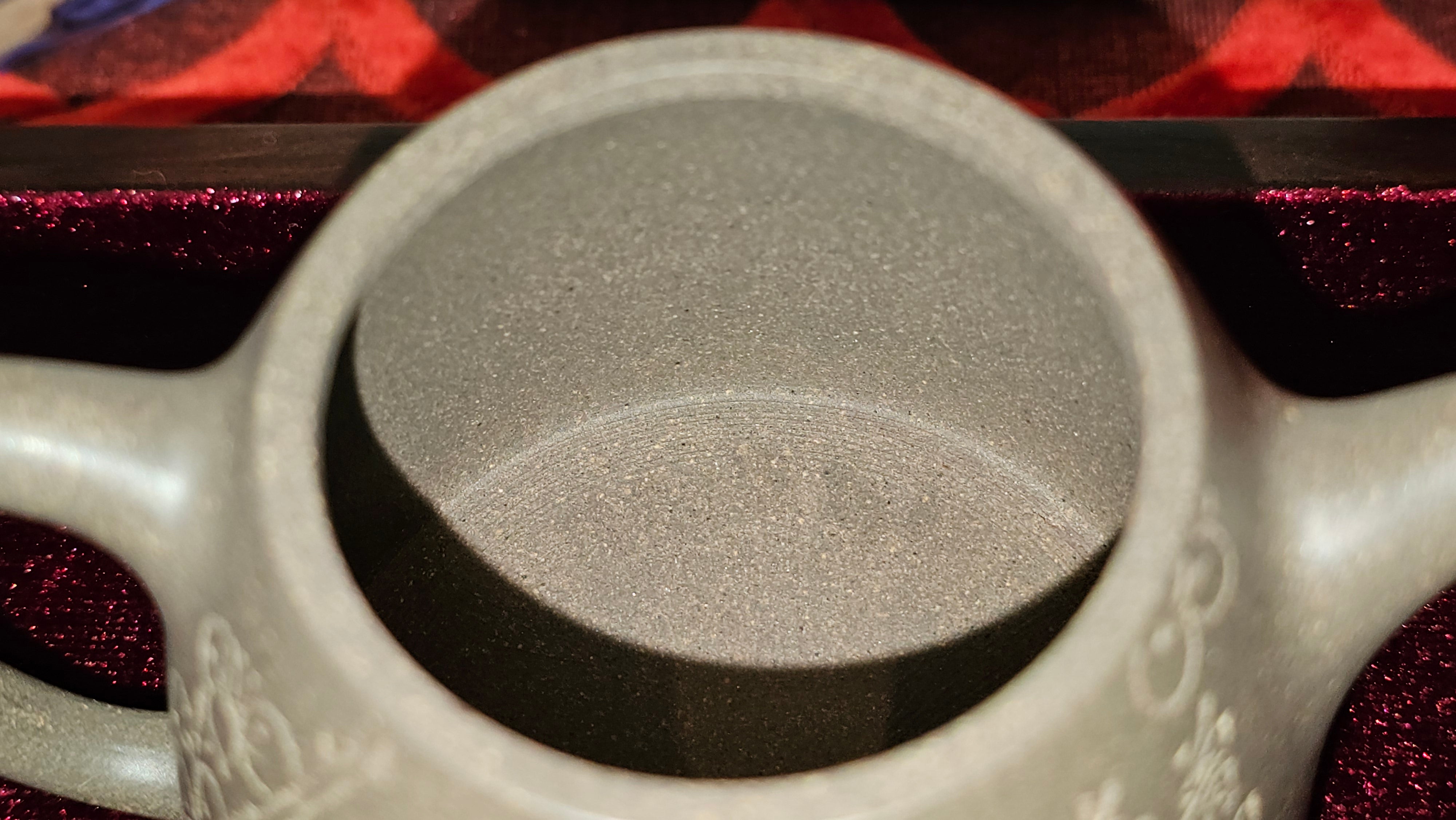 《秦权》"Qin Quan", 155.9ml, by L4 Assoc Master Artist Zhang Ke, Using Our Cao Family's Famous Qing Hui Duan Ni ~ Used and Endorsed by Premier Master Cao An Xiang 紫砂香炉一人曹安祥 ~ Congrats to Kungfu Master Mr J.G.! 1236hrs 31st Oct 2025, New Orleans, LA!