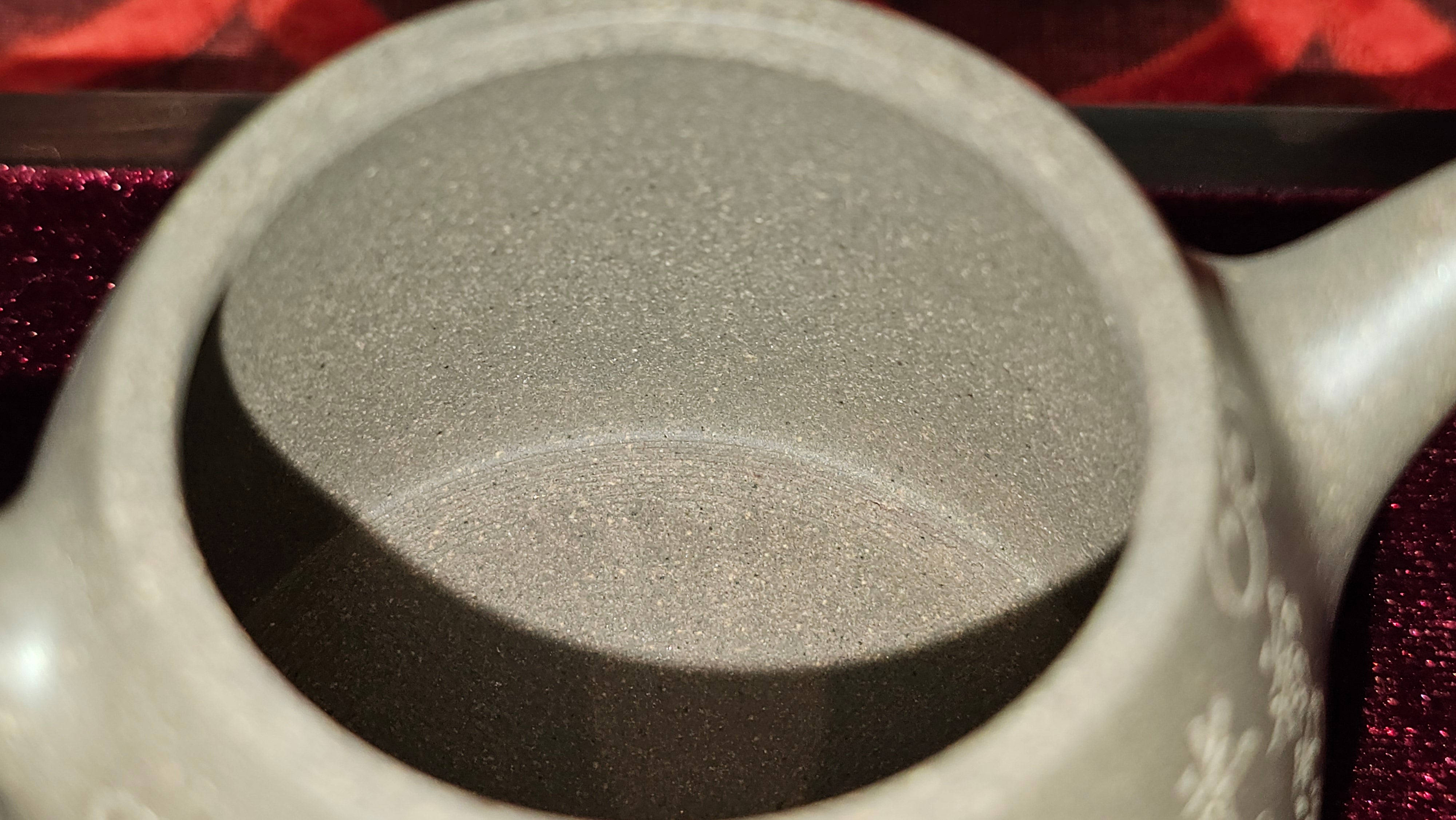 《秦权》"Qin Quan", 155.9ml, by L4 Assoc Master Artist Zhang Ke, Using Our Cao Family's Famous Qing Hui Duan Ni ~ Used and Endorsed by Premier Master Cao An Xiang 紫砂香炉一人曹安祥 ~ Congrats to Kungfu Master Mr J.G.! 1236hrs 31st Oct 2025, New Orleans, LA!