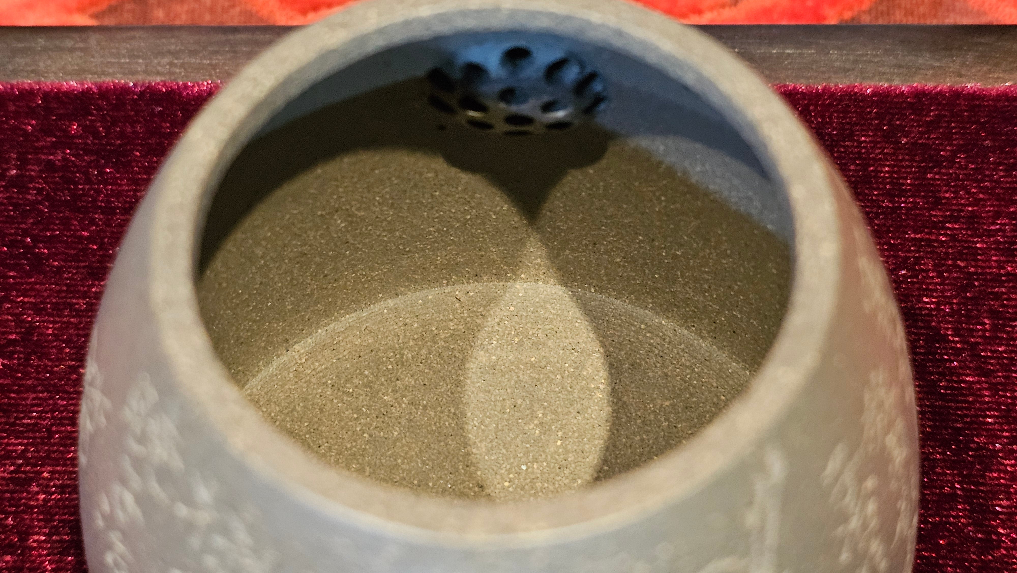 《秦权》"Qin Quan", 155.9ml, by L4 Assoc Master Artist Zhang Ke, Using Our Cao Family's Famous Qing Hui Duan Ni ~ Used and Endorsed by Premier Master Cao An Xiang 紫砂香炉一人曹安祥 ~ Congrats to Kungfu Master Mr J.G.! 1236hrs 31st Oct 2025, New Orleans, LA!