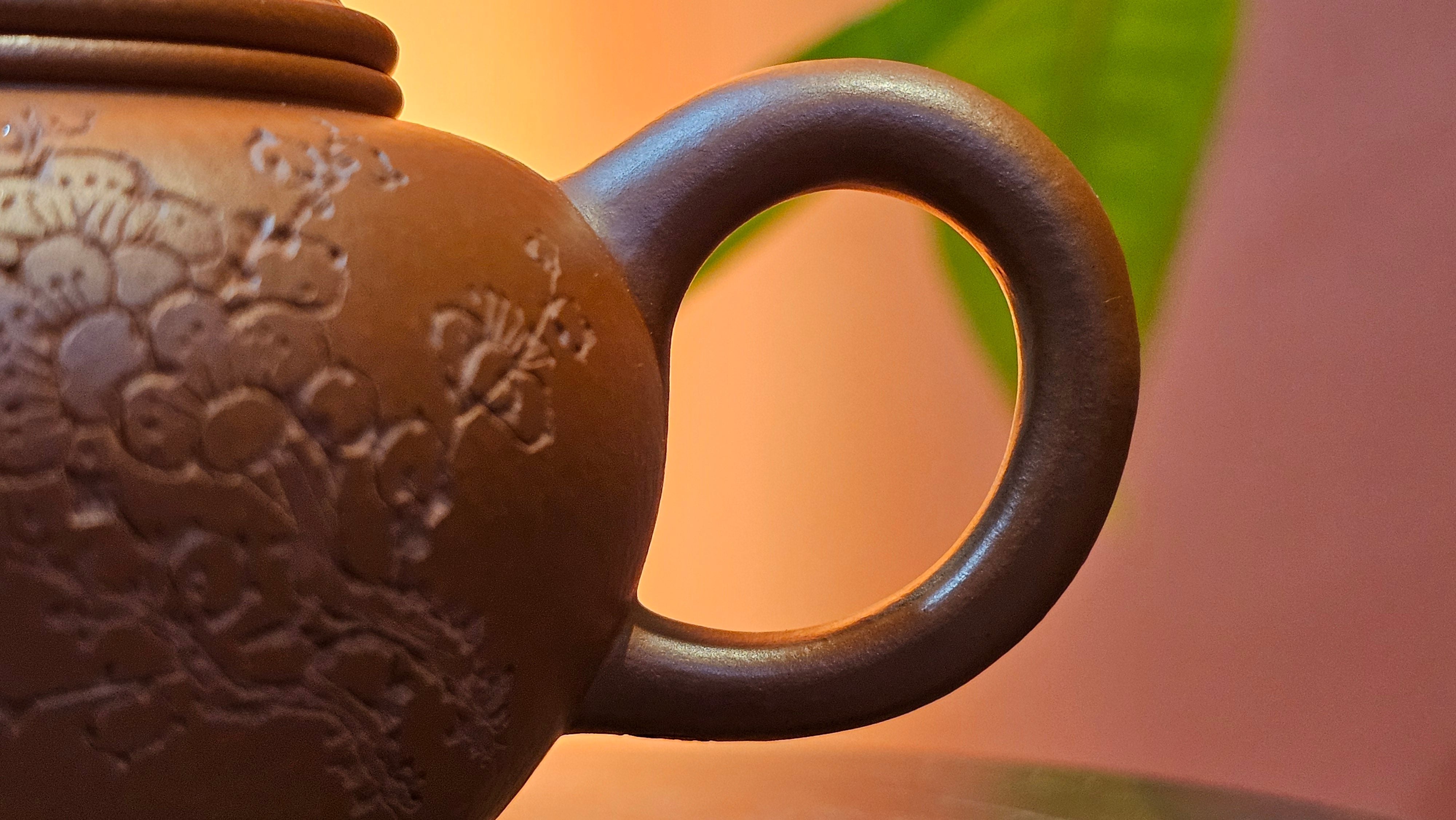 Shui Ping 水平, 150.5ml, Xiao Mei Yao Zhu Ni 小煤窑朱泥, by our Craftsman Chen Yue Fei 陈跃飞, Plum Blossoms Engraving by Craftsman Yi De Shu 一德书 ~!Congratulations to Mr A.C.! 1000hrs 7th Nov 2025, Seattle! WA!