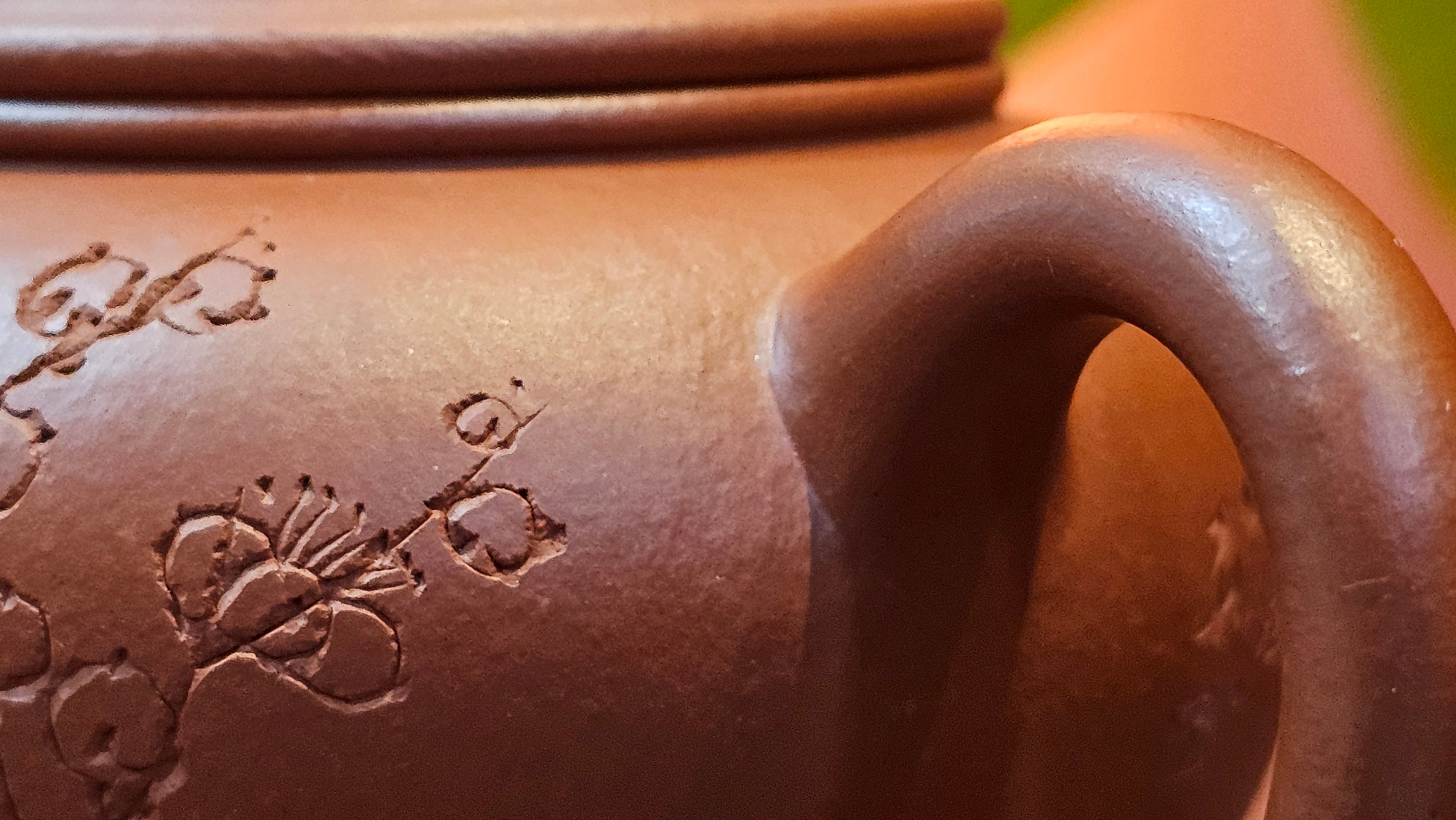 Shui Ping 水平, 150.5ml, Xiao Mei Yao Zhu Ni 小煤窑朱泥, by our Craftsman Chen Yue Fei 陈跃飞, Plum Blossoms Engraving by Craftsman Yi De Shu 一德书 ~!Congratulations to Mr A.C.! 1000hrs 7th Nov 2025, Seattle! WA!