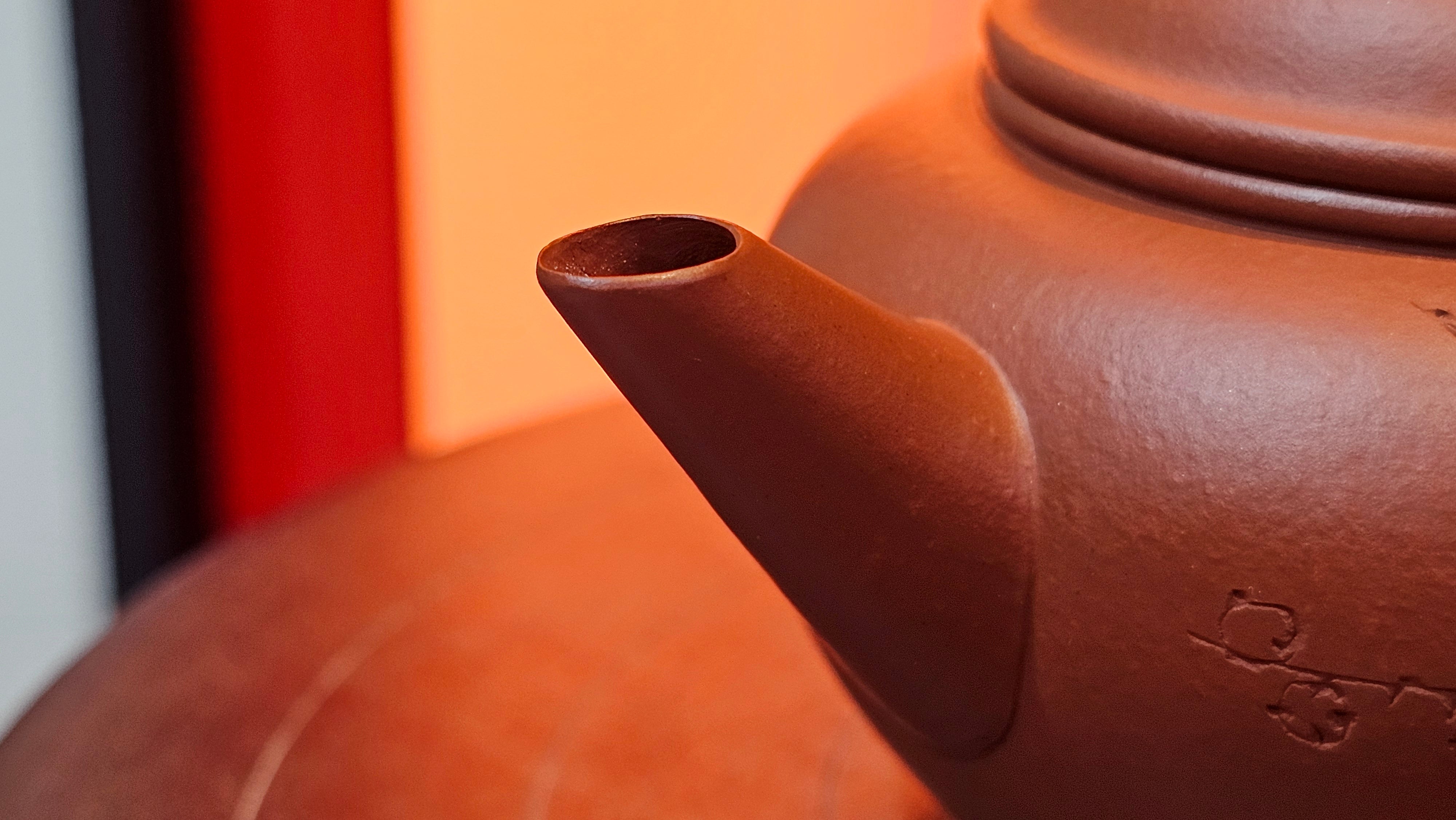 Shui Ping 水平, 150.5ml, Xiao Mei Yao Zhu Ni 小煤窑朱泥, by our Craftsman Chen Yue Fei 陈跃飞, Plum Blossoms Engraving by Craftsman Yi De Shu 一德书 ~!Congratulations to Mr A.C.! 1000hrs 7th Nov 2025, Seattle! WA!