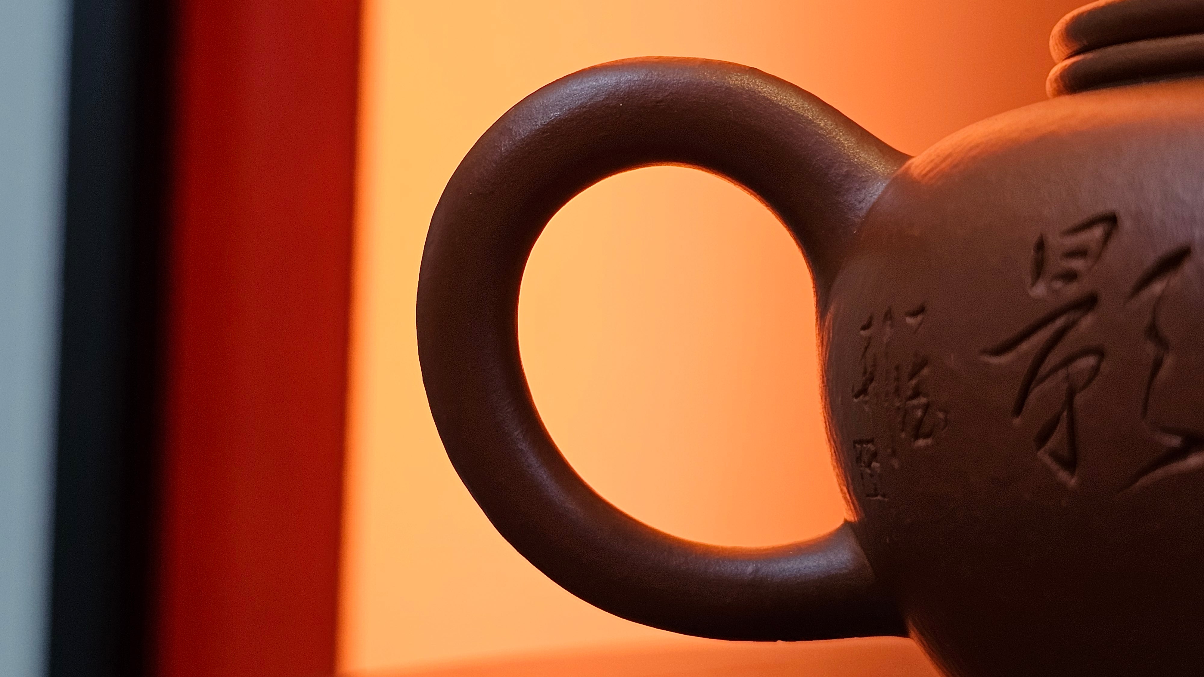 Shui Ping 水平, 150.5ml, Xiao Mei Yao Zhu Ni 小煤窑朱泥, by our Craftsman Chen Yue Fei 陈跃飞, Plum Blossoms Engraving by Craftsman Yi De Shu 一德书 ~!Congratulations to Mr A.C.! 1000hrs 7th Nov 2025, Seattle! WA!