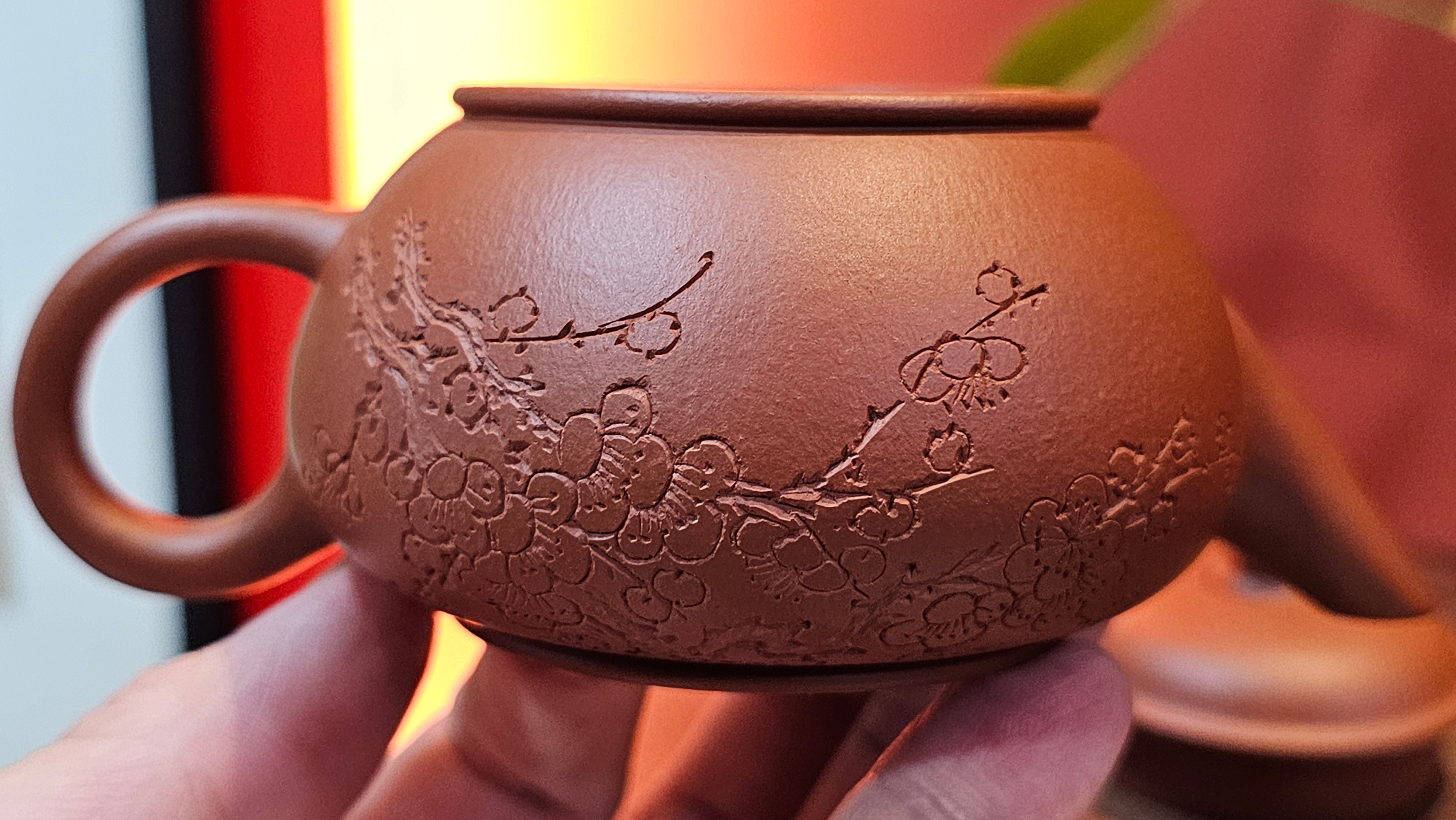 Shui Ping 水平, 150.5ml, Xiao Mei Yao Zhu Ni 小煤窑朱泥, by our Craftsman Chen Yue Fei 陈跃飞, Plum Blossoms Engraving by Craftsman Yi De Shu 一德书 ~!Congratulations to Mr A.C.! 1000hrs 7th Nov 2025, Seattle! WA!