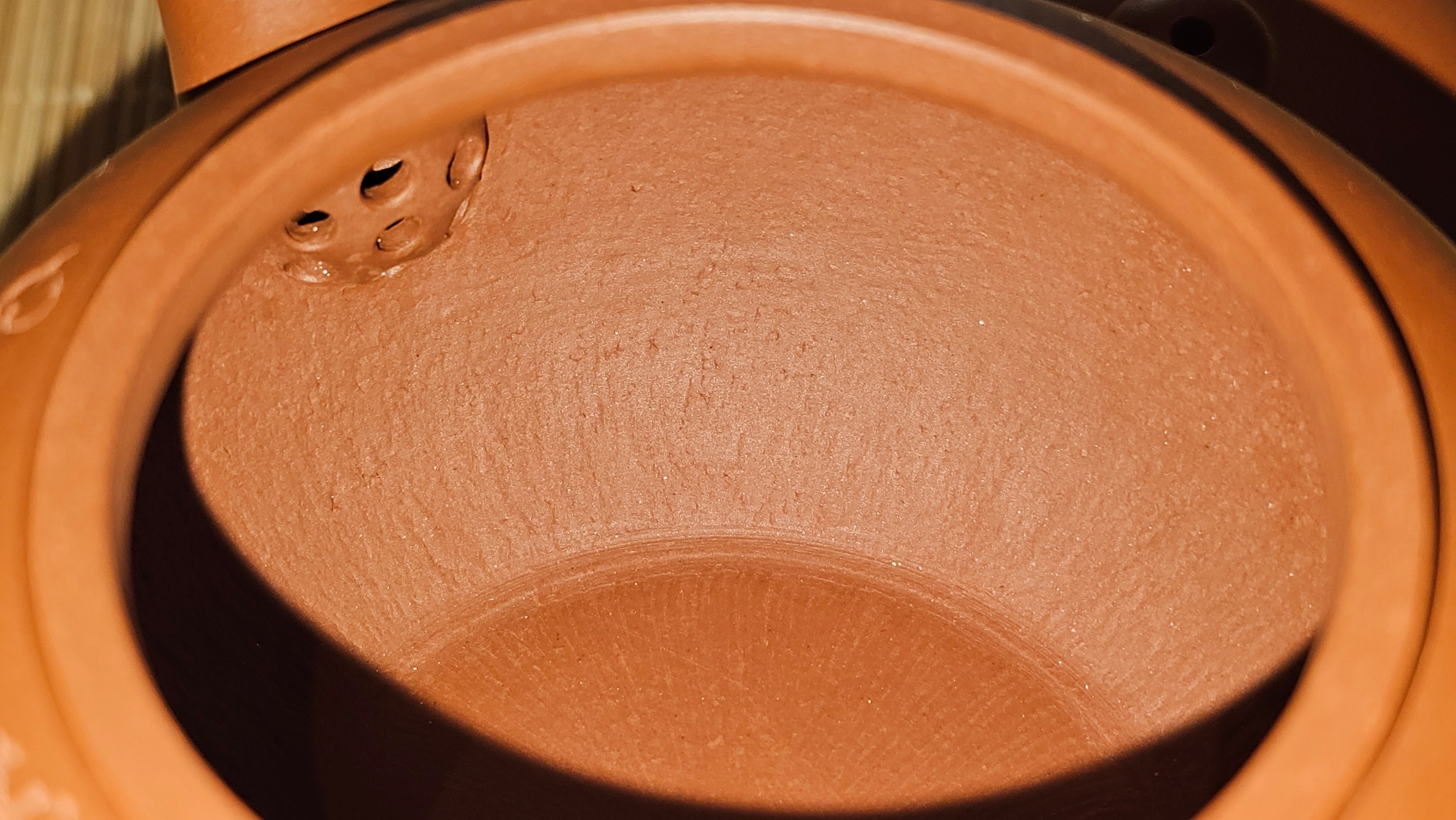 Shui Ping 水平, 150.5ml, Xiao Mei Yao Zhu Ni 小煤窑朱泥, by our Craftsman Chen Yue Fei 陈跃飞, Plum Blossoms Engraving by Craftsman Yi De Shu 一德书 ~!Congratulations to Mr A.C.! 1000hrs 7th Nov 2025, Seattle! WA!