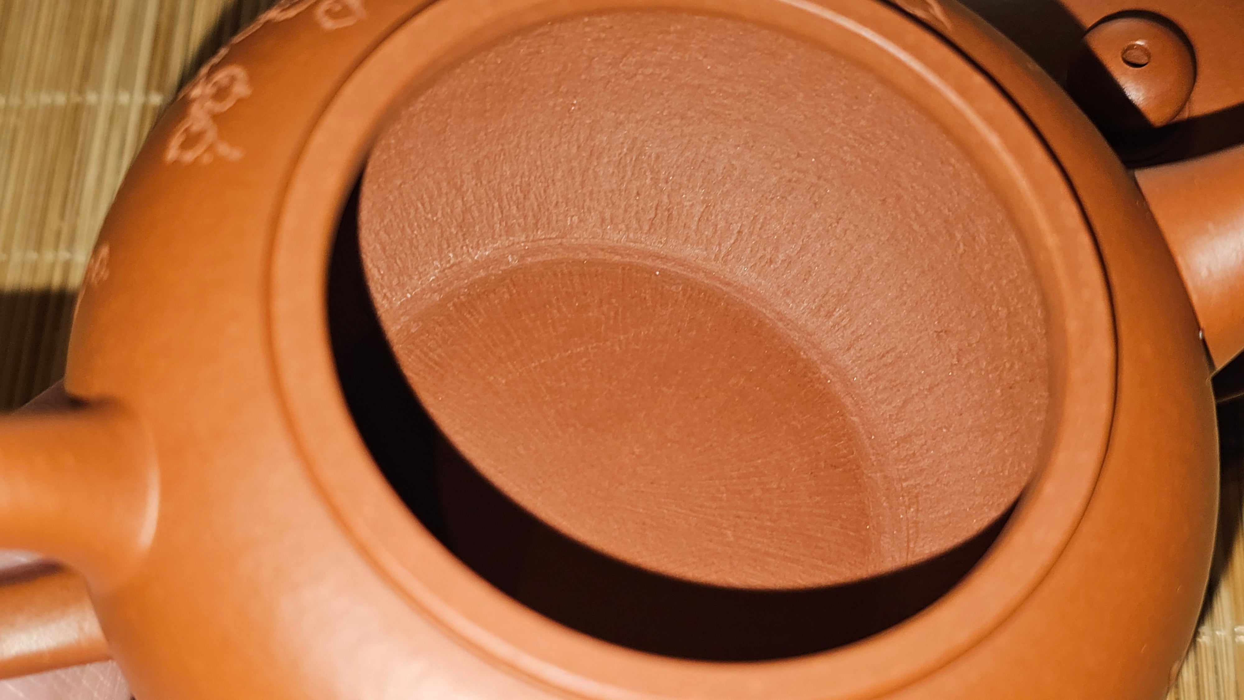 Shui Ping 水平, 150.5ml, Xiao Mei Yao Zhu Ni 小煤窑朱泥, by our Craftsman Chen Yue Fei 陈跃飞, Plum Blossoms Engraving by Craftsman Yi De Shu 一德书 ~!Congratulations to Mr A.C.! 1000hrs 7th Nov 2025, Seattle! WA!