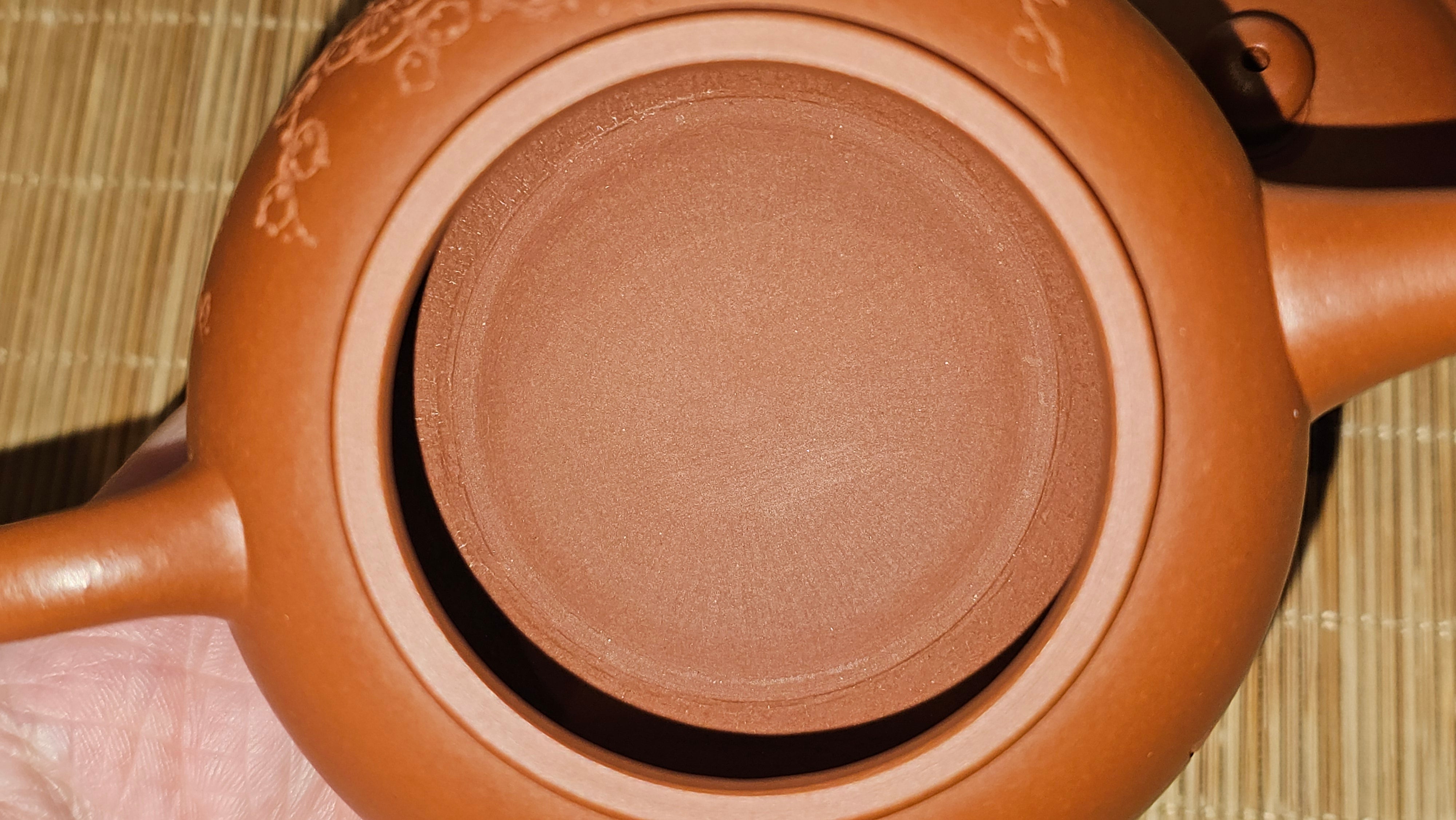 Shui Ping 水平, 150.5ml, Xiao Mei Yao Zhu Ni 小煤窑朱泥, by our Craftsman Chen Yue Fei 陈跃飞, Plum Blossoms Engraving by Craftsman Yi De Shu 一德书 ~!Congratulations to Mr A.C.! 1000hrs 7th Nov 2025, Seattle! WA!