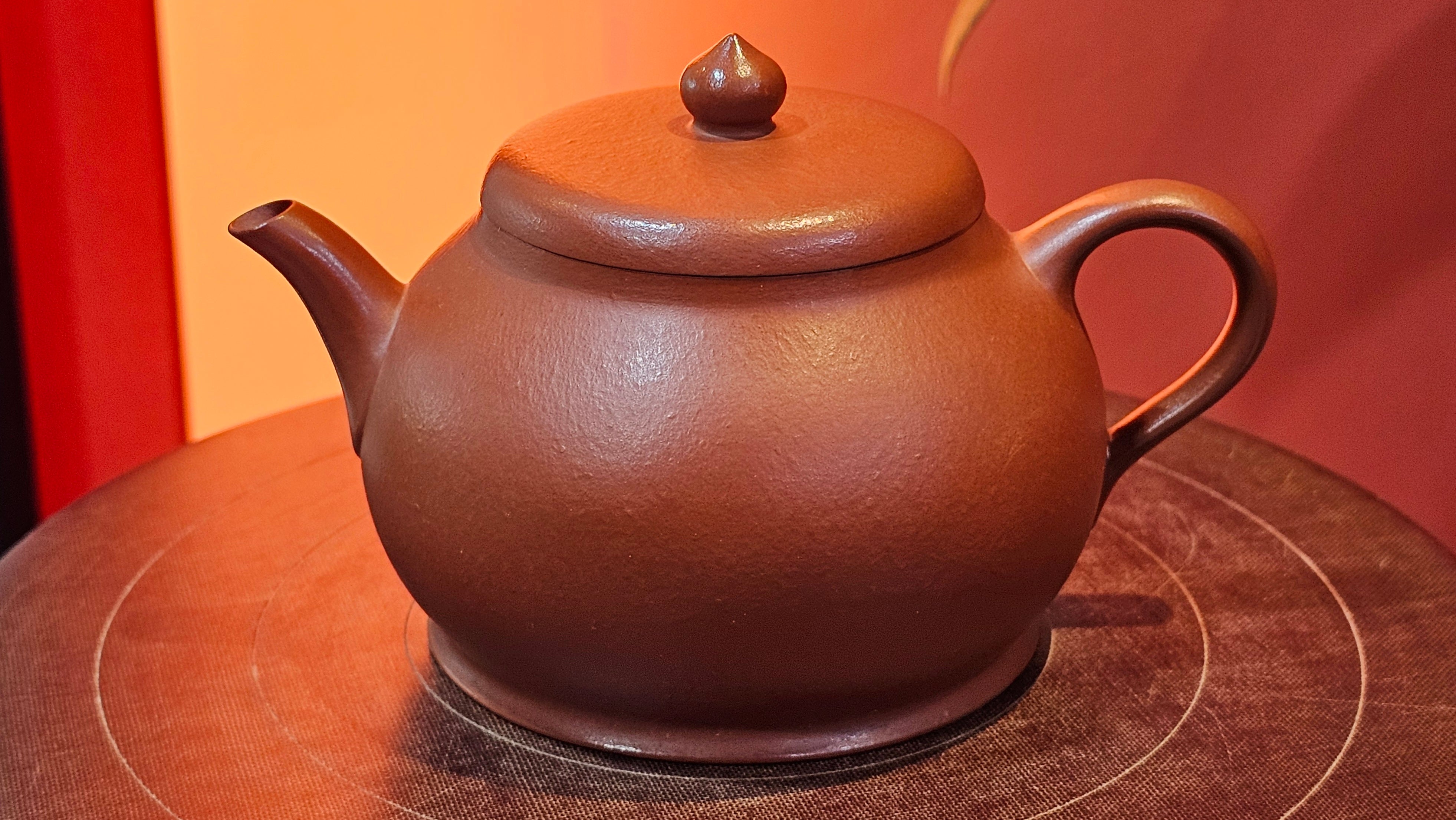 Yi Pin Hu, 178.5ml, Xiao Mei Yao Zhu Ni 小煤窑朱泥,  by Craftsman Chen Yue Fei 陈跃飞 ~!Congratulations to Ms M.P.! 2126hrs 1st Dec 2025, West Palm Beach! FL!