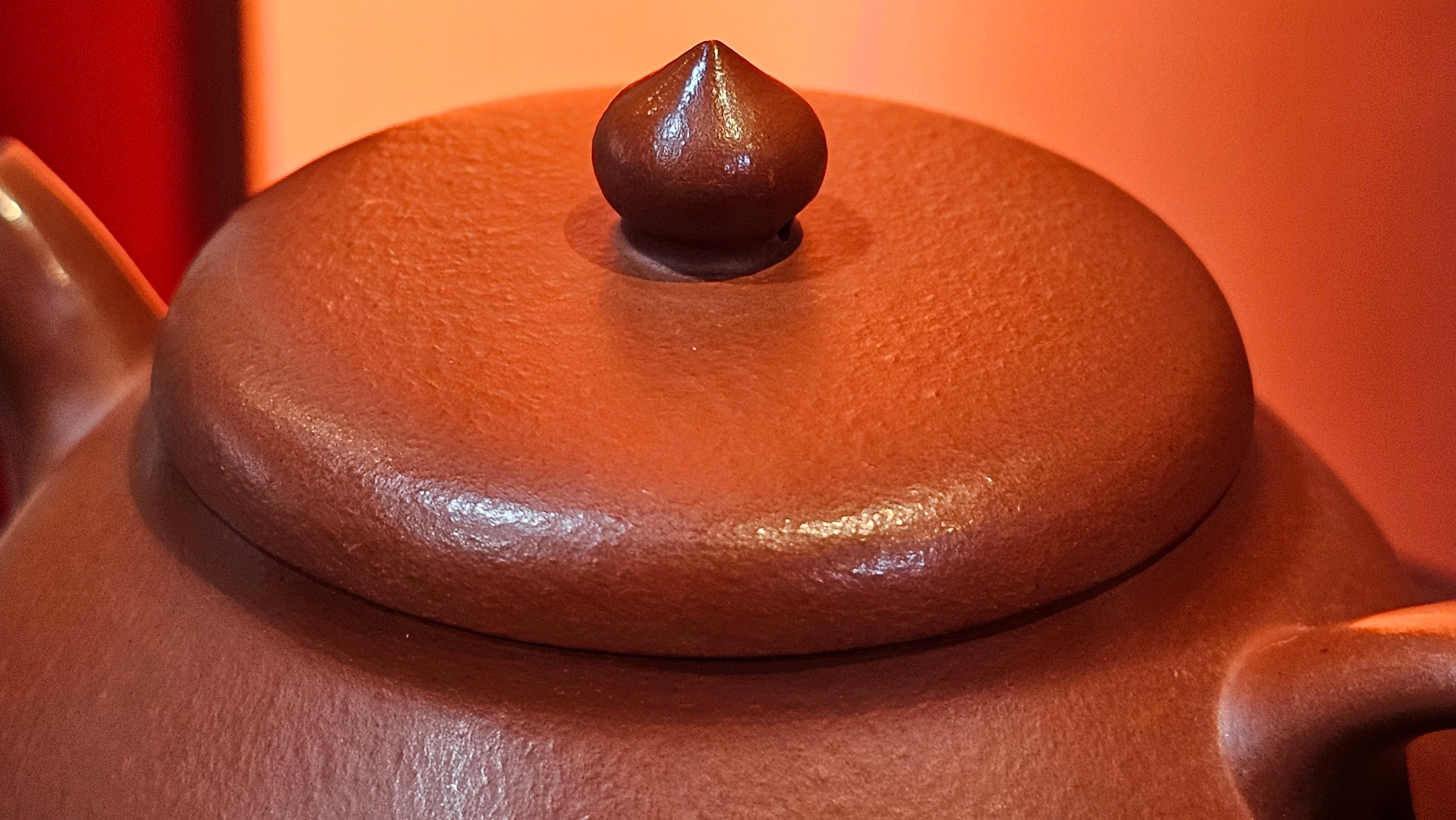 Yi Pin Hu, 178.5ml, Xiao Mei Yao Zhu Ni 小煤窑朱泥,  by Craftsman Chen Yue Fei 陈跃飞 ~!Congratulations to Ms M.P.! 2126hrs 1st Dec 2025, West Palm Beach! FL!