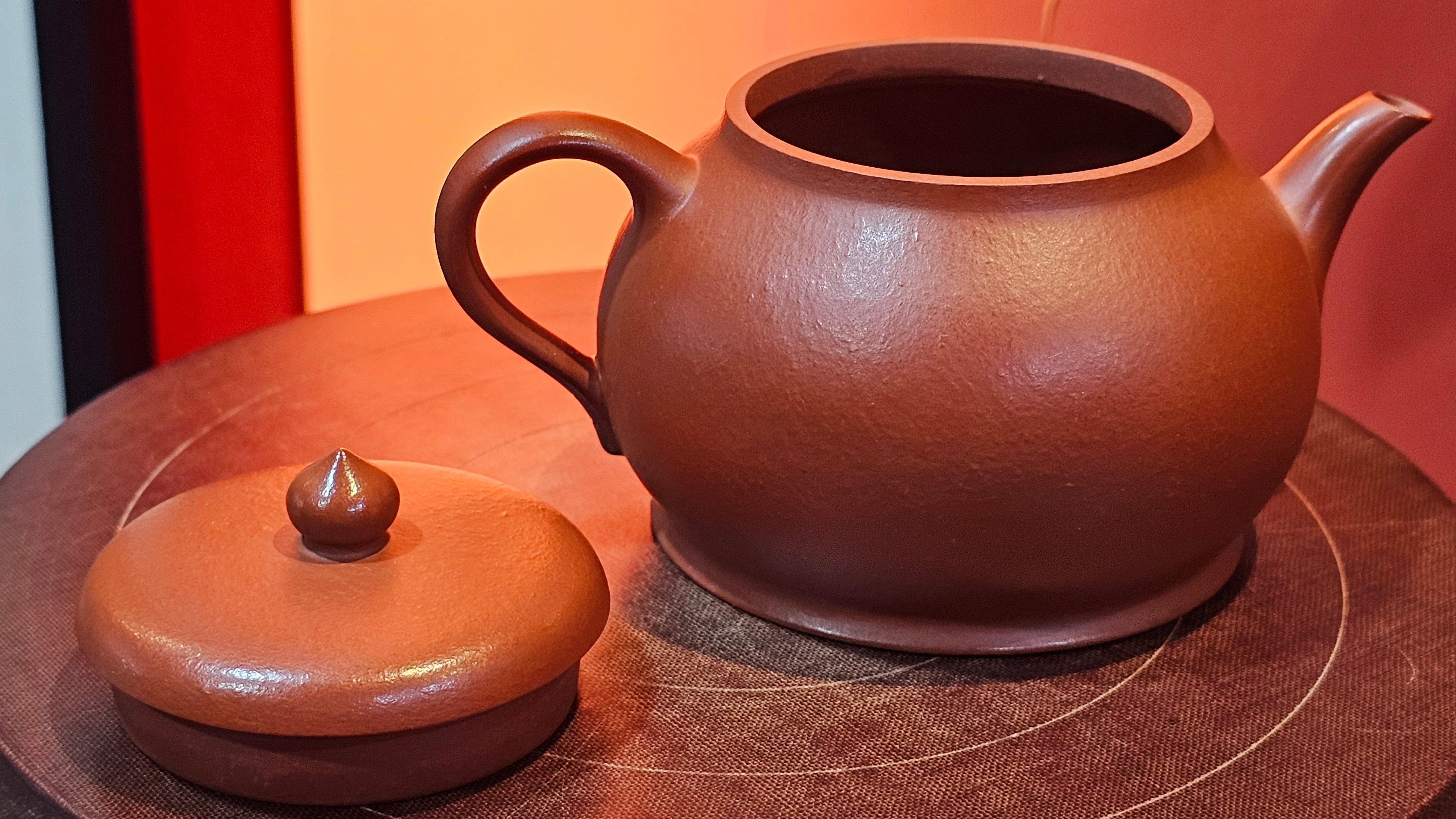 Yi Pin Hu, 178.5ml, Xiao Mei Yao Zhu Ni 小煤窑朱泥,  by Craftsman Chen Yue Fei 陈跃飞 ~!Congratulations to Ms M.P.! 2126hrs 1st Dec 2025, West Palm Beach! FL!