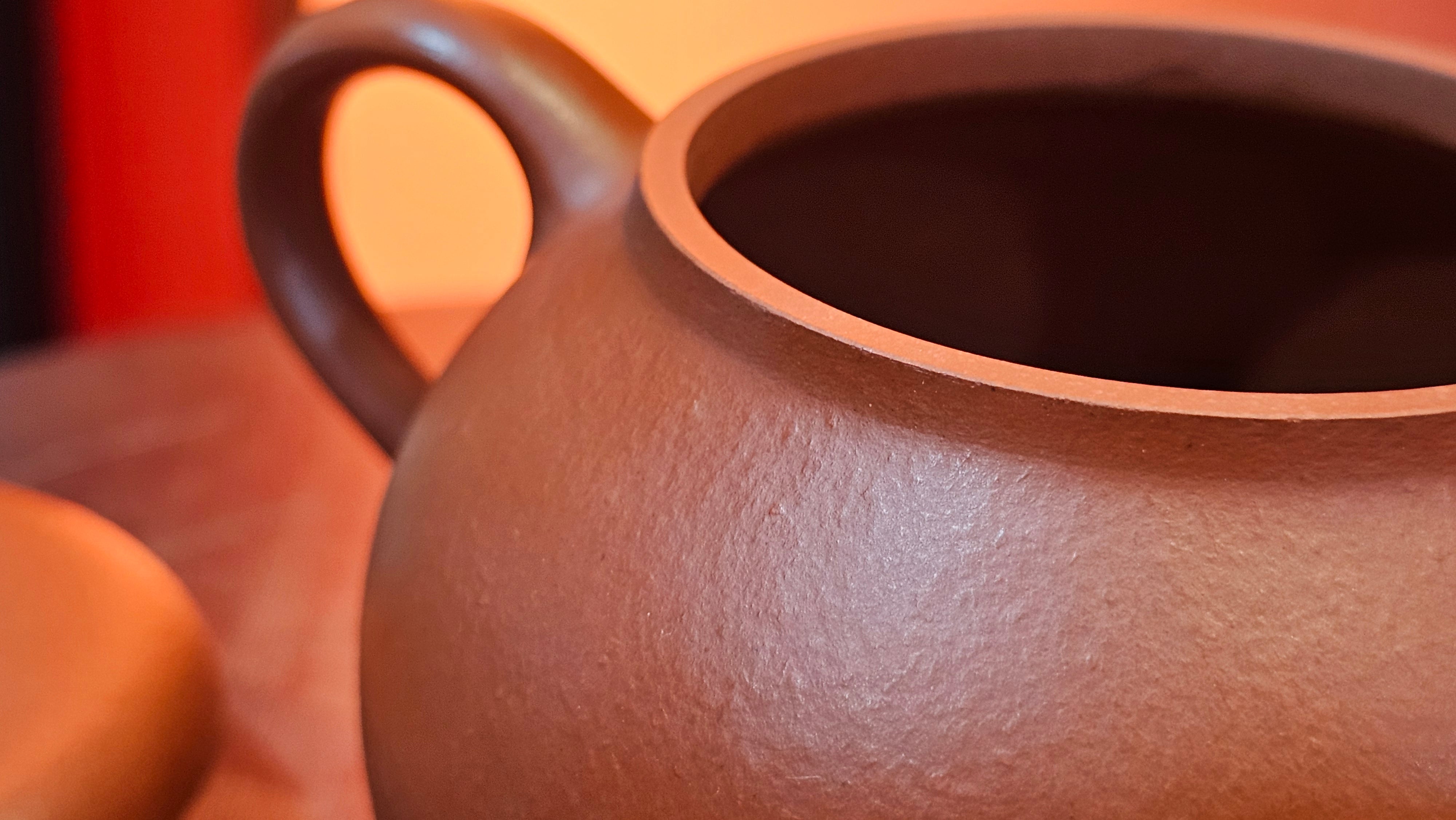 Yi Pin Hu, 178.5ml, Xiao Mei Yao Zhu Ni 小煤窑朱泥,  by Craftsman Chen Yue Fei 陈跃飞 ~!Congratulations to Ms M.P.! 2126hrs 1st Dec 2025, West Palm Beach! FL!