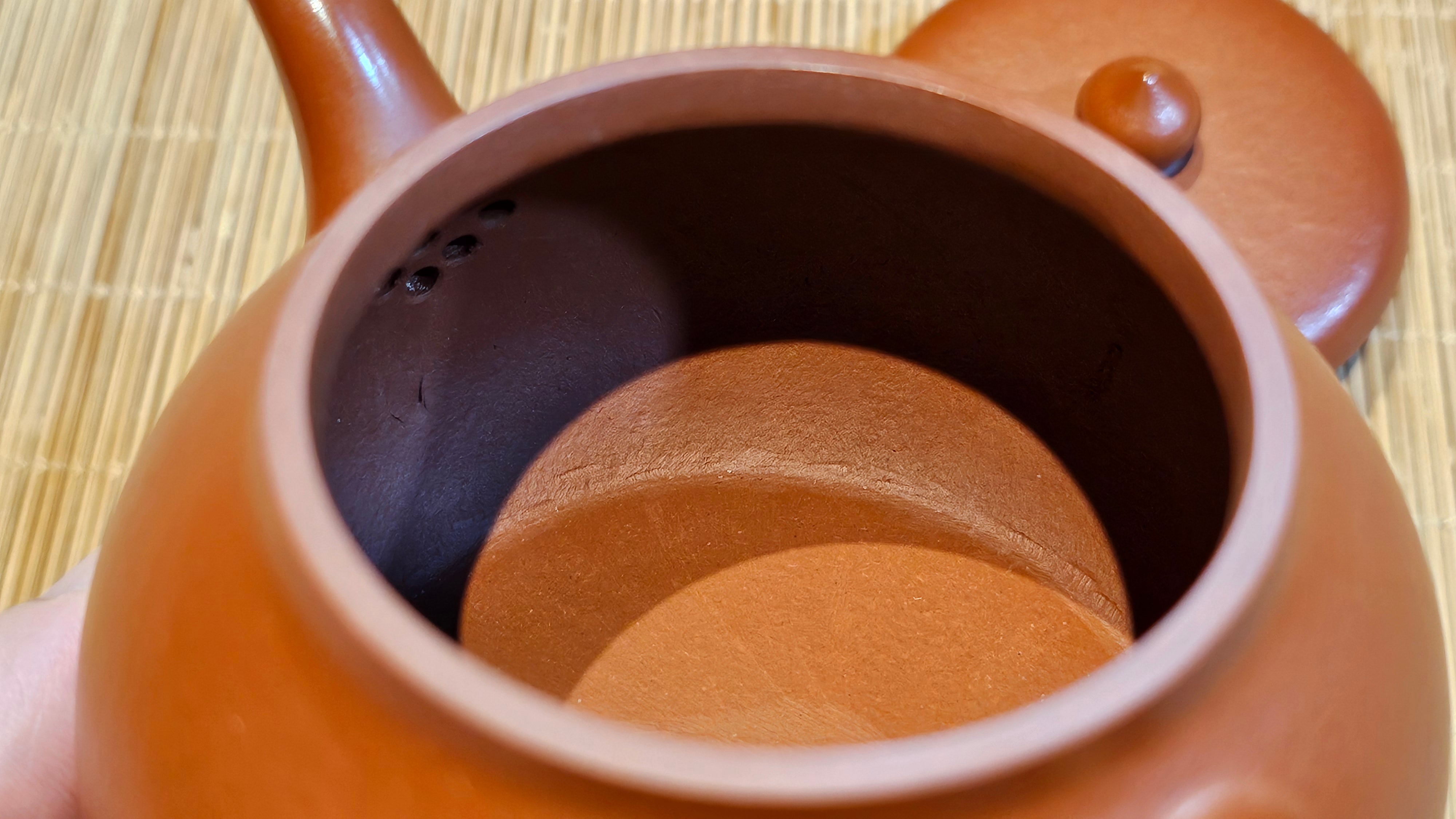 Yi Pin Hu, 178.5ml, Xiao Mei Yao Zhu Ni 小煤窑朱泥,  by Craftsman Chen Yue Fei 陈跃飞 ~!Congratulations to Ms M.P.! 2126hrs 1st Dec 2025, West Palm Beach! FL!