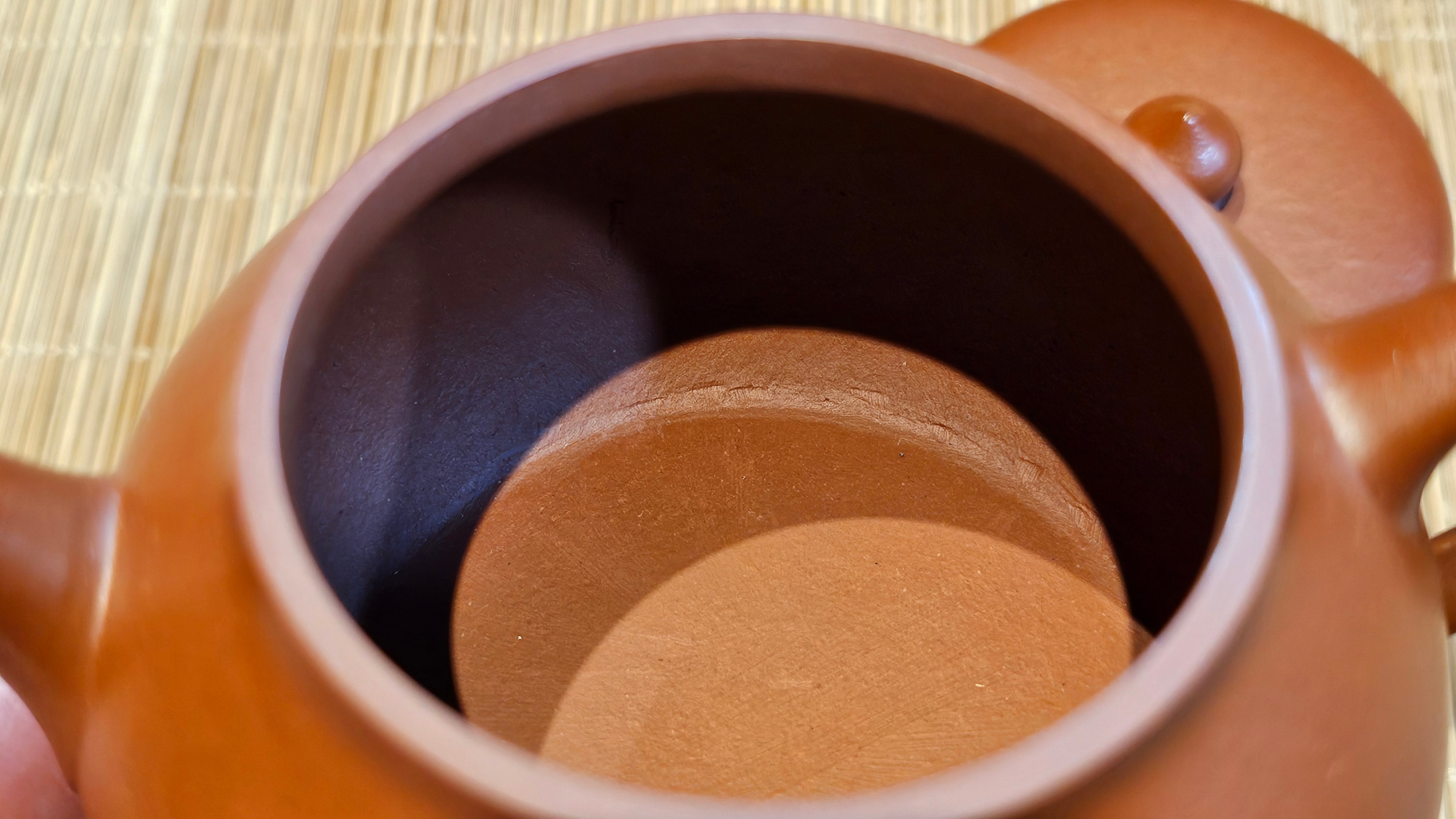 Yi Pin Hu, 178.5ml, Xiao Mei Yao Zhu Ni 小煤窑朱泥,  by Craftsman Chen Yue Fei 陈跃飞 ~!Congratulations to Ms M.P.! 2126hrs 1st Dec 2025, West Palm Beach! FL!