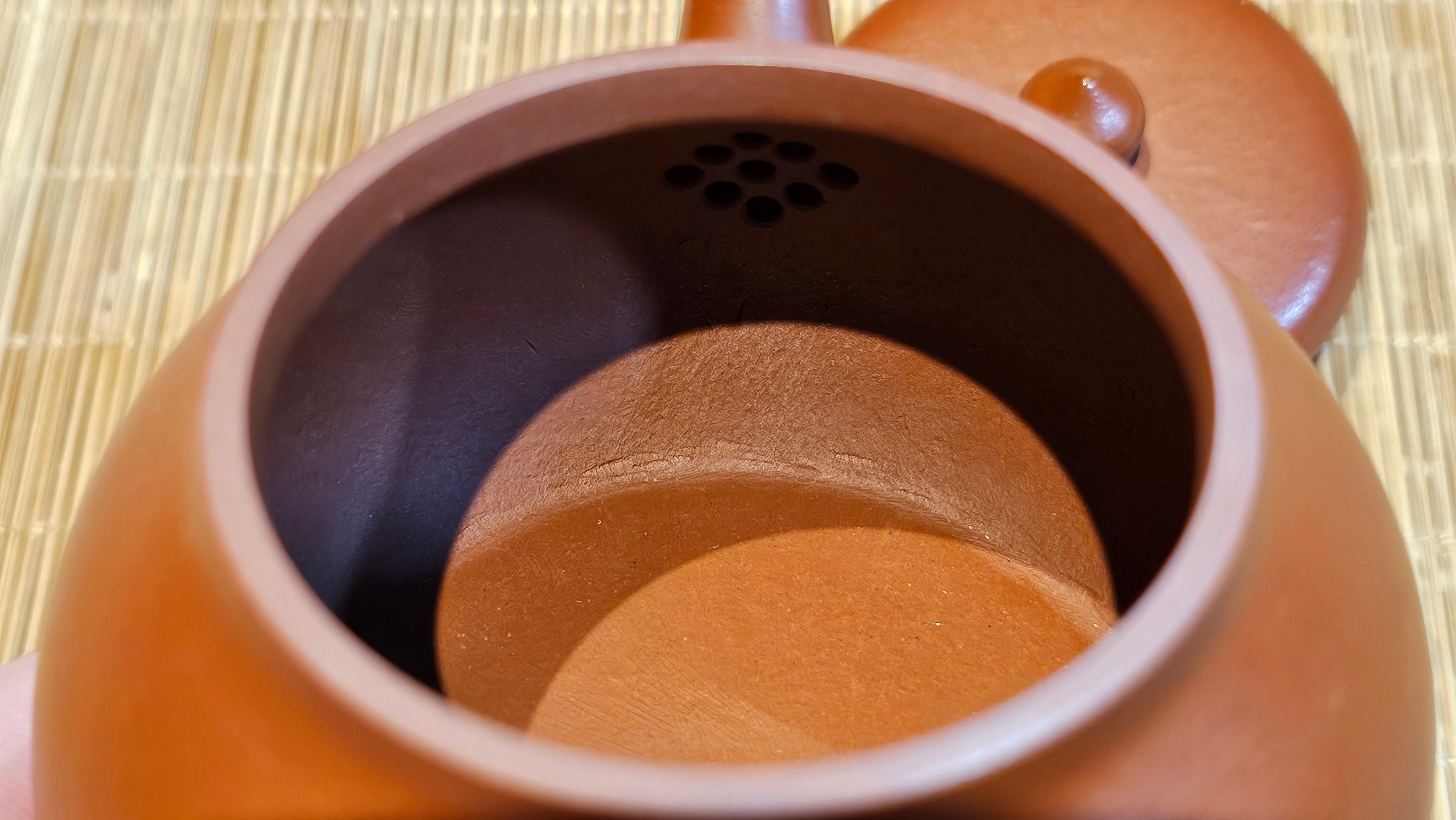 Yi Pin Hu, 178.5ml, Xiao Mei Yao Zhu Ni 小煤窑朱泥,  by Craftsman Chen Yue Fei 陈跃飞 ~!Congratulations to Ms M.P.! 2126hrs 1st Dec 2025, West Palm Beach! FL!