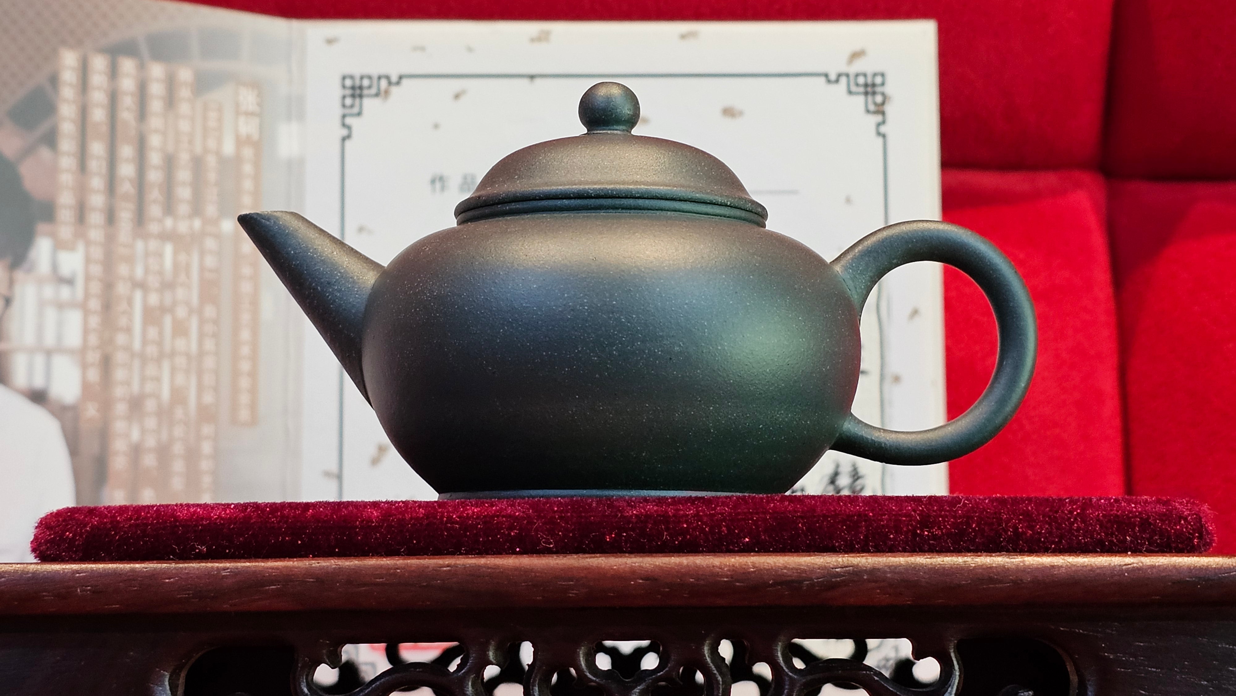 《薄胎水平》"Thin-Walled Construct ~ Shui Ping", 98.5ml!, by L4 Assoc Master Artist Zhang Ke, Using Our Cao Family's Cherished Min Guo Lü Ni, Endorsed by Premier Master Cao An Xiang. 4th Frame: FLOATING illustration VIDEO!~Congrats to Mr W.W.!