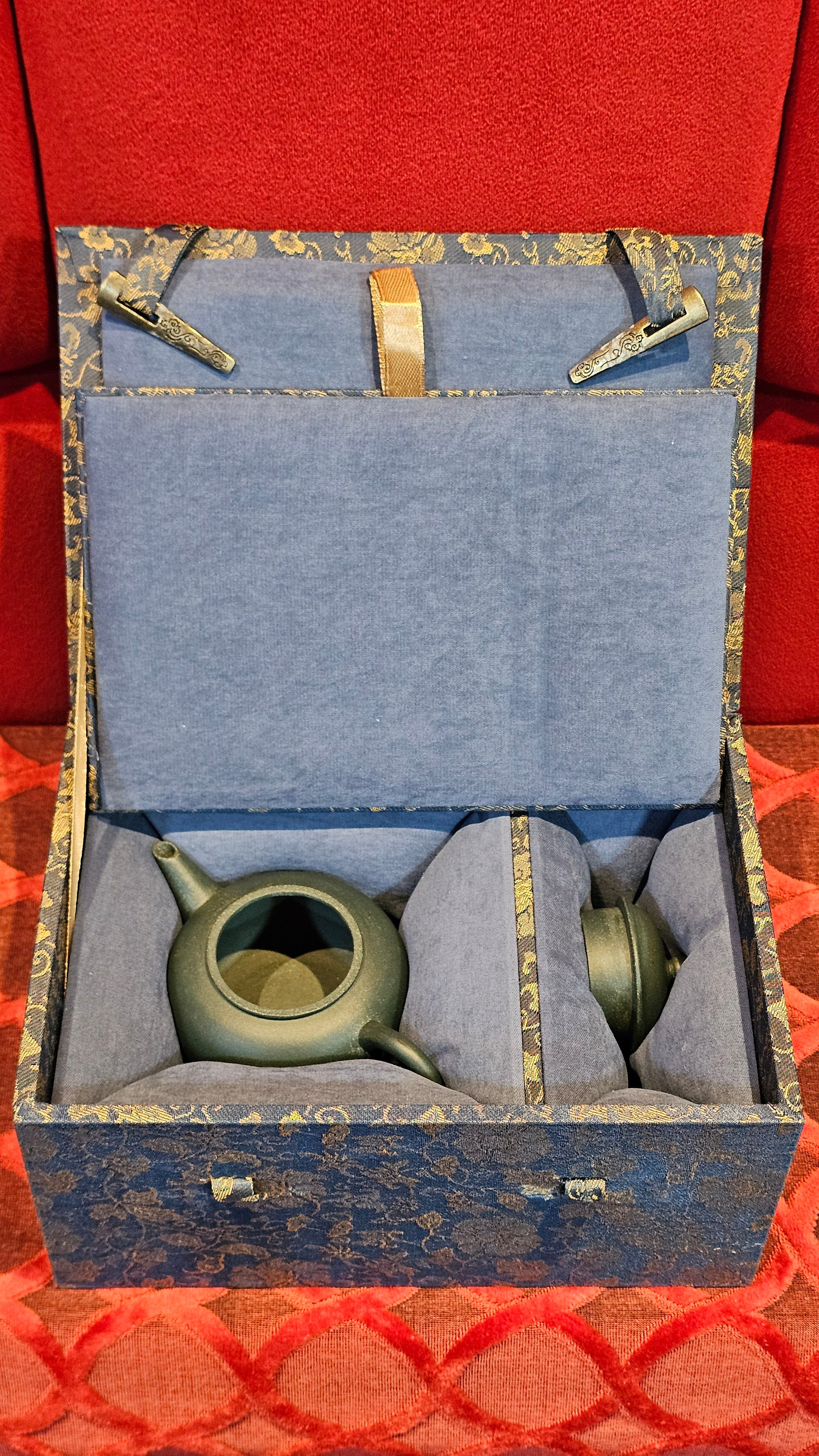 《薄胎水平》"Thin-Walled Construct ~ Shui Ping", 98.5ml!, by L4 Assoc Master Artist Zhang Ke, Using Our Cao Family's Cherished Min Guo Lü Ni, Endorsed by Premier Master Cao An Xiang. 4th Frame: FLOATING illustration VIDEO!~Congrats to Mr W.W.!