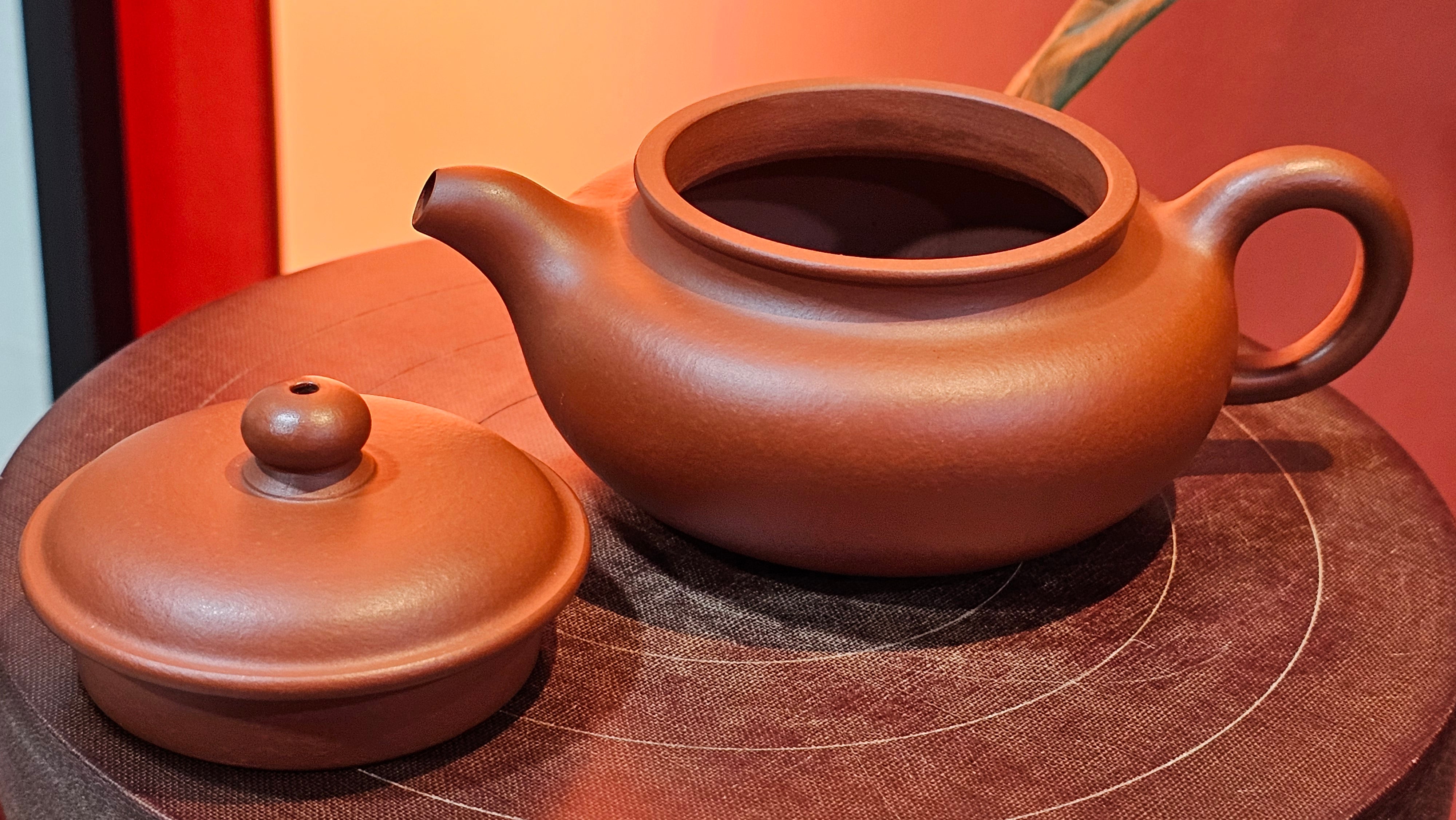 Fang Gu 仿古, 144.6ml, Xiao Mei Yao Zhu Ni 小煤窑朱泥, by Craftsman Shi Yun 石芸 ~ Congratulations!to Mr N.W.! 0159hrs 16th Nov 2025, Seattle! WA!