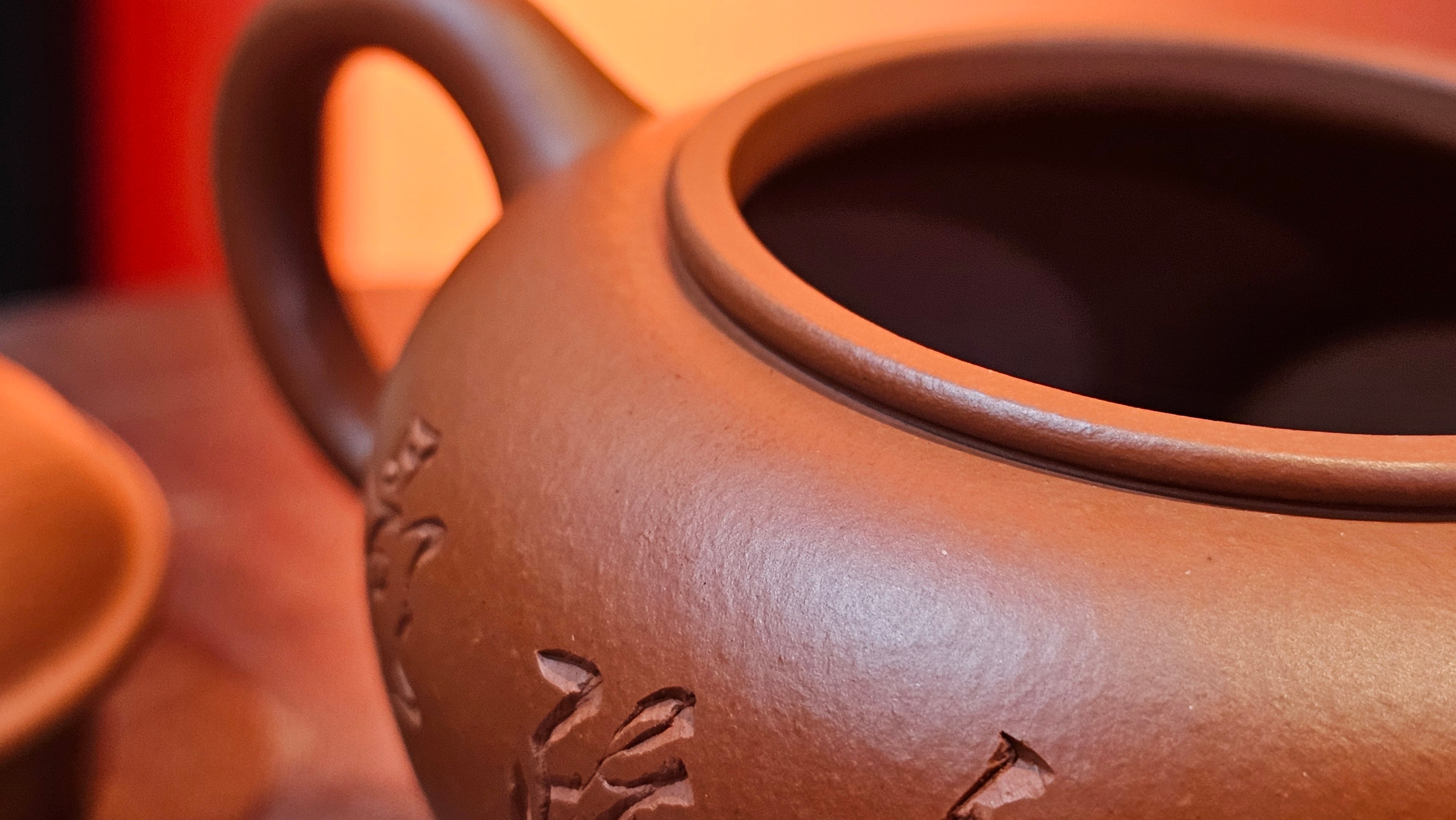 Shui Ping 水平, 155.8ml, Xiao Mei Yao Zhu Ni 小煤窑朱泥, by our Craftsman Chen Yue Fei 陈跃飞, Plum Blossoms Engraving by Craftsman Yi De Shu 一德书 ~ Congratulations!to Mr P.T.! 1410hrs 9th Nov 2025, Chandler! AZ!