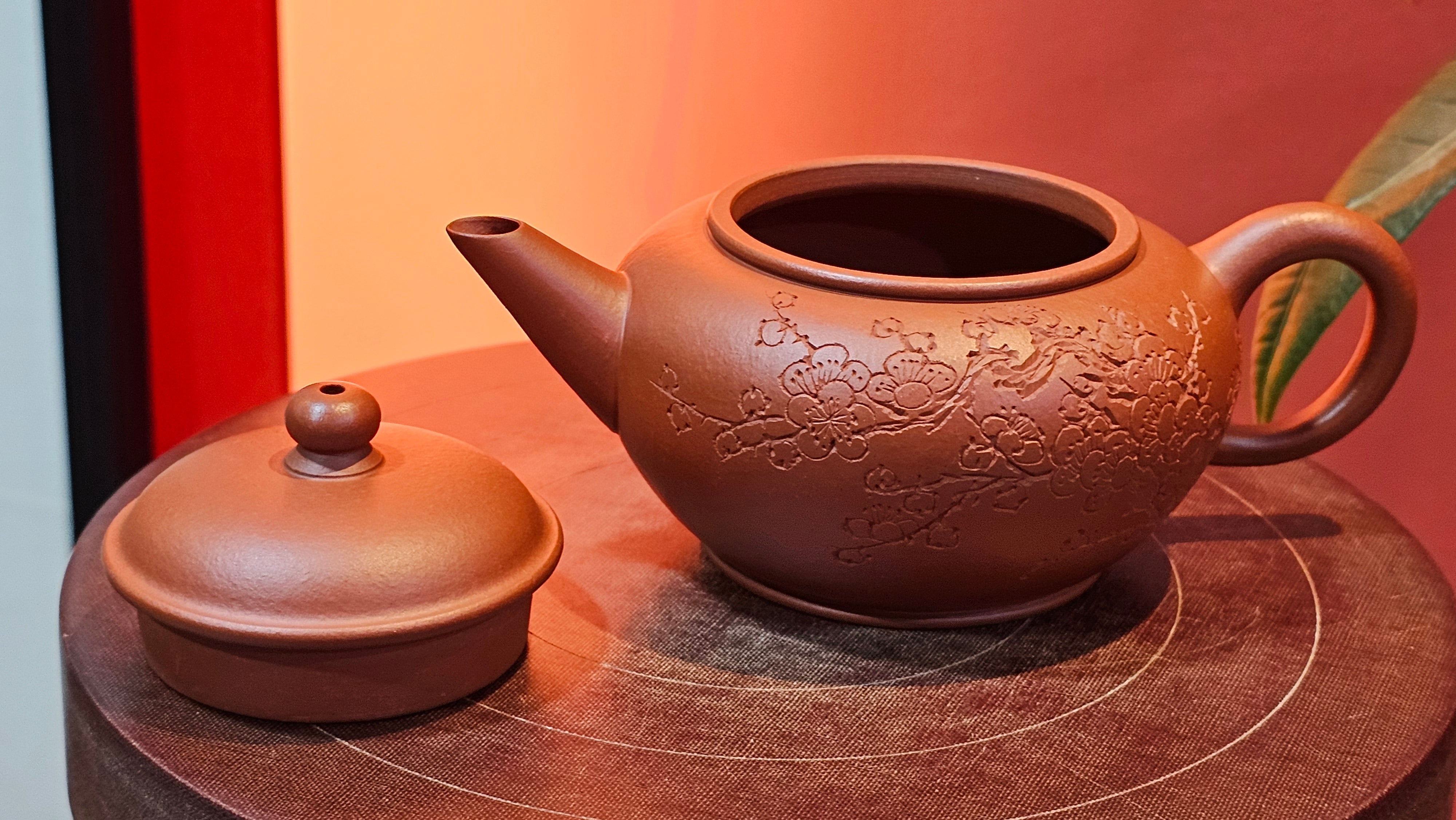 Shui Ping 水平, 155.8ml, Xiao Mei Yao Zhu Ni 小煤窑朱泥, by our Craftsman Chen Yue Fei 陈跃飞, Plum Blossoms Engraving by Craftsman Yi De Shu 一德书 ~ Congratulations!to Mr P.T.! 1410hrs 9th Nov 2025, Chandler! AZ!