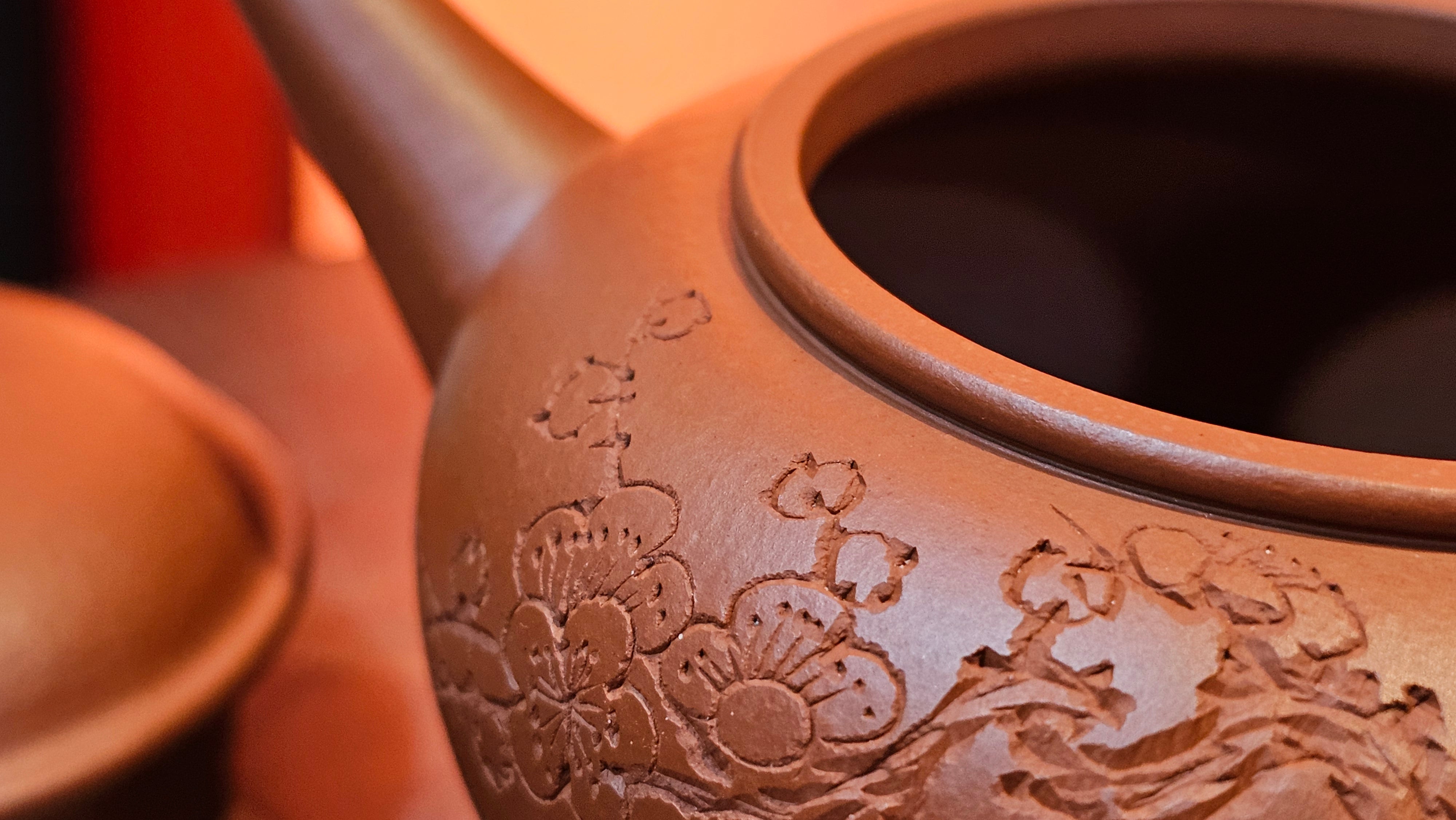 Shui Ping 水平, 155.8ml, Xiao Mei Yao Zhu Ni 小煤窑朱泥, by our Craftsman Chen Yue Fei 陈跃飞, Plum Blossoms Engraving by Craftsman Yi De Shu 一德书 ~ Congratulations!to Mr P.T.! 1410hrs 9th Nov 2025, Chandler! AZ!