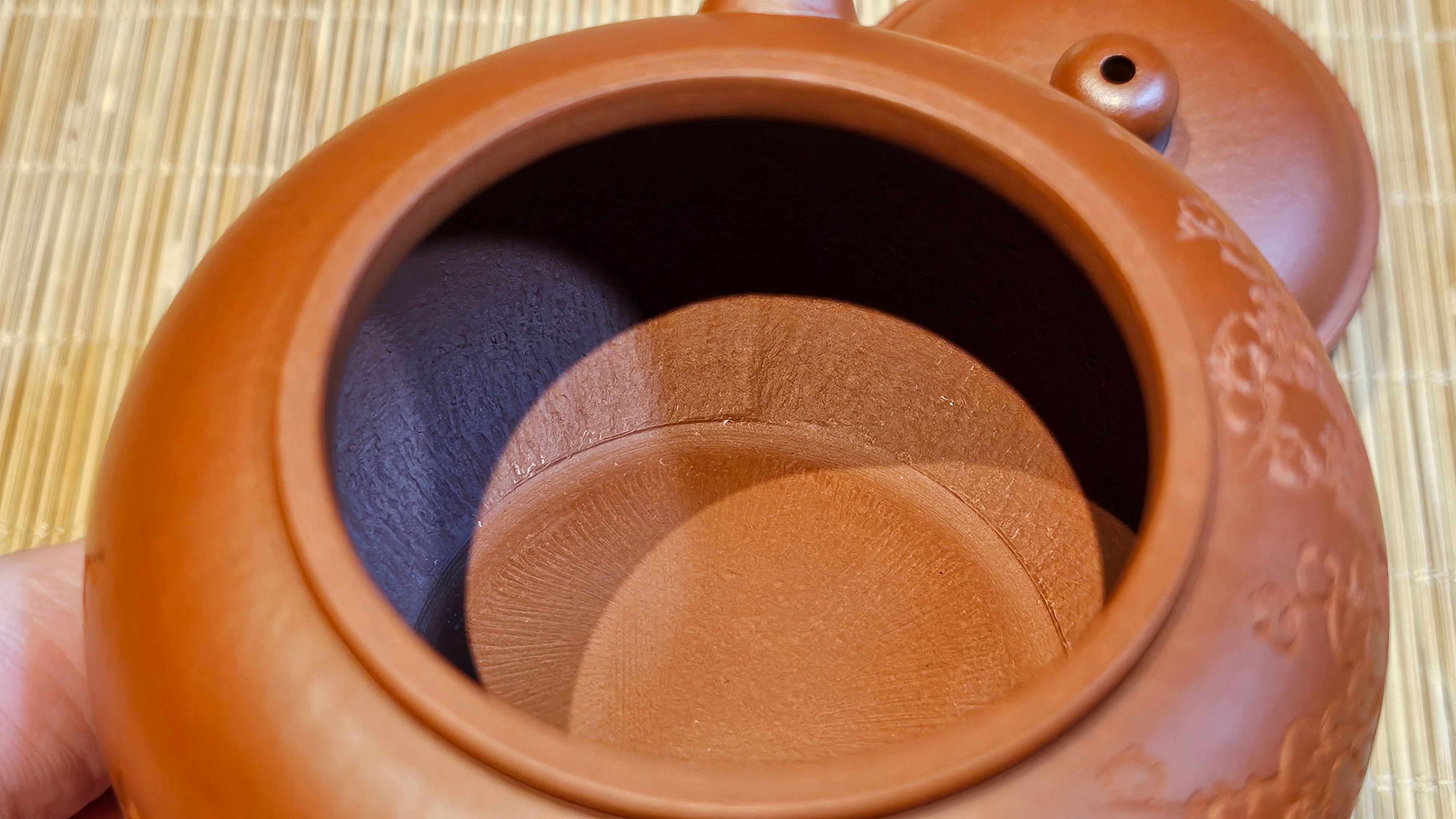 Shui Ping 水平, 155.8ml, Xiao Mei Yao Zhu Ni 小煤窑朱泥, by our Craftsman Chen Yue Fei 陈跃飞, Plum Blossoms Engraving by Craftsman Yi De Shu 一德书 ~ Congratulations!to Mr P.T.! 1410hrs 9th Nov 2025, Chandler! AZ!