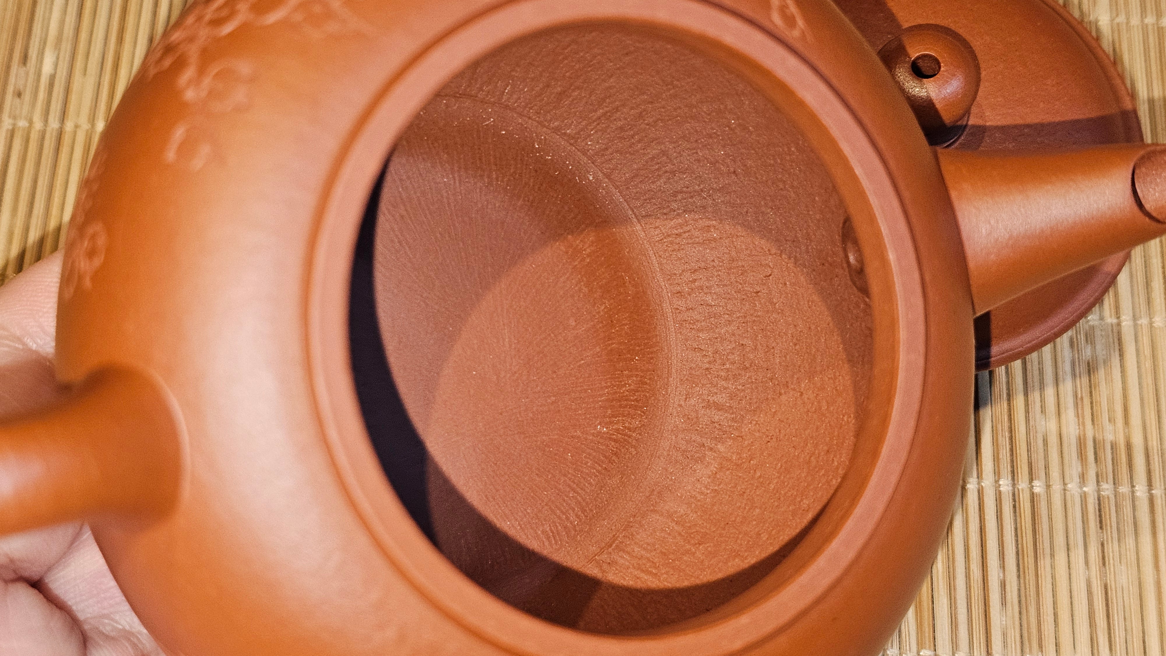 Shui Ping 水平, 155.8ml, Xiao Mei Yao Zhu Ni 小煤窑朱泥, by our Craftsman Chen Yue Fei 陈跃飞, Plum Blossoms Engraving by Craftsman Yi De Shu 一德书 ~ Congratulations!to Mr P.T.! 1410hrs 9th Nov 2025, Chandler! AZ!