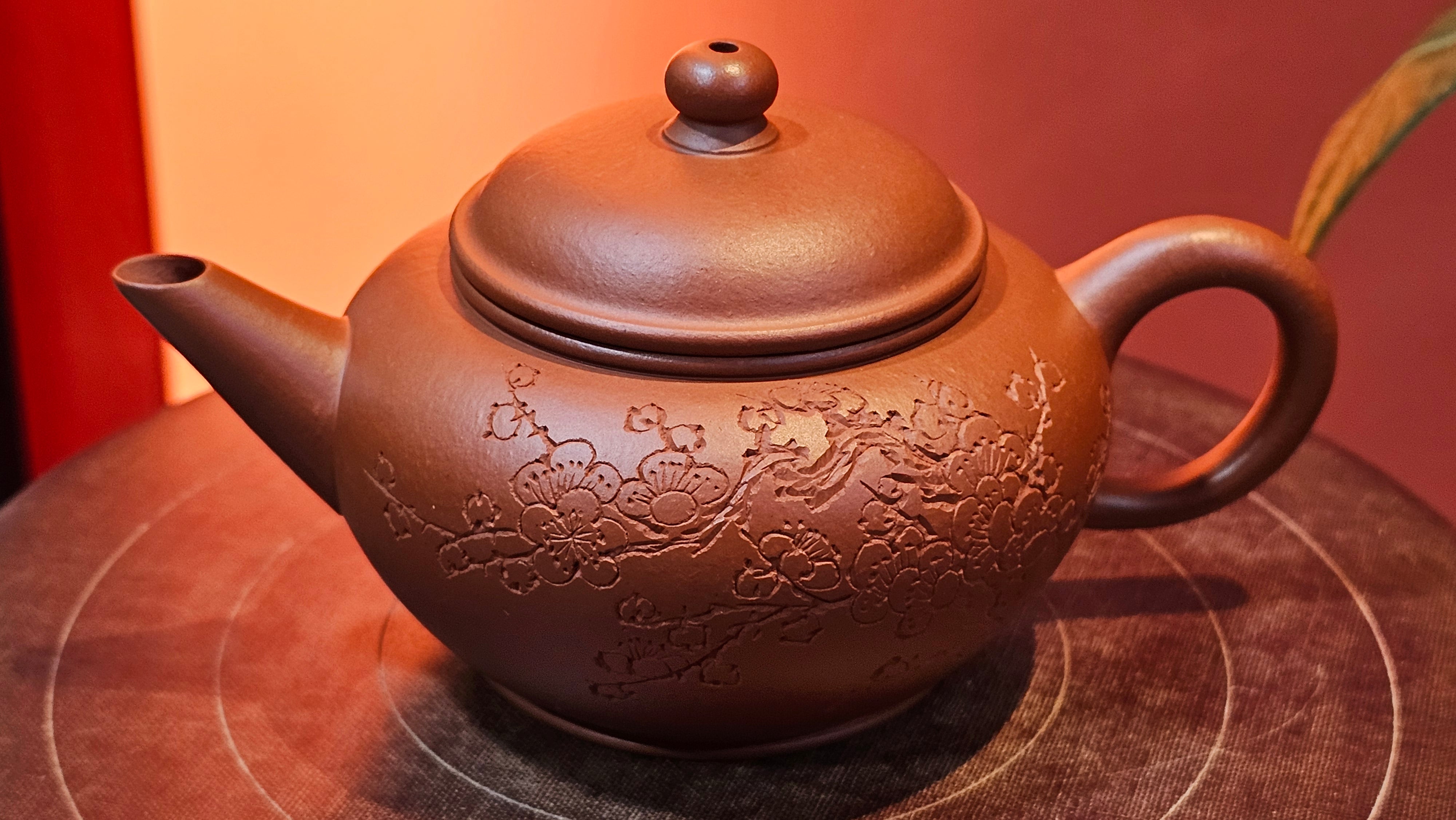 Shui Ping 水平, 155.8ml, Xiao Mei Yao Zhu Ni 小煤窑朱泥, by our Craftsman Chen Yue Fei 陈跃飞, Plum Blossoms Engraving by Craftsman Yi De Shu 一德书 ~ Congratulations!to Mr P.T.! 1410hrs 9th Nov 2025, Chandler! AZ!