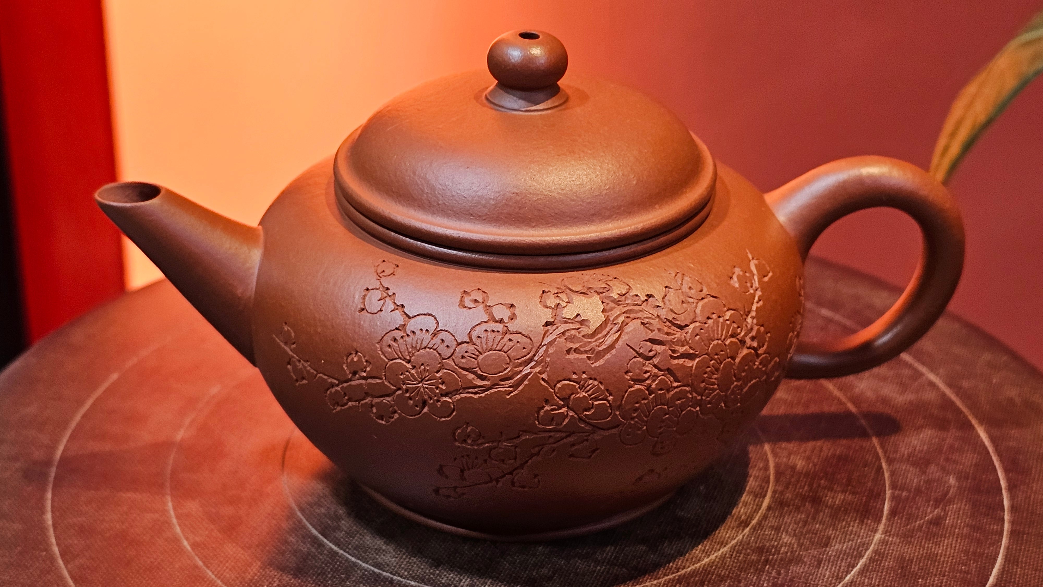 Shui Ping 水平, 155.8ml, Xiao Mei Yao Zhu Ni 小煤窑朱泥, by our Craftsman Chen Yue Fei 陈跃飞, Plum Blossoms Engraving by Craftsman Yi De Shu 一德书 ~ Congratulations!to Mr P.T.! 1410hrs 9th Nov 2025, Chandler! AZ!